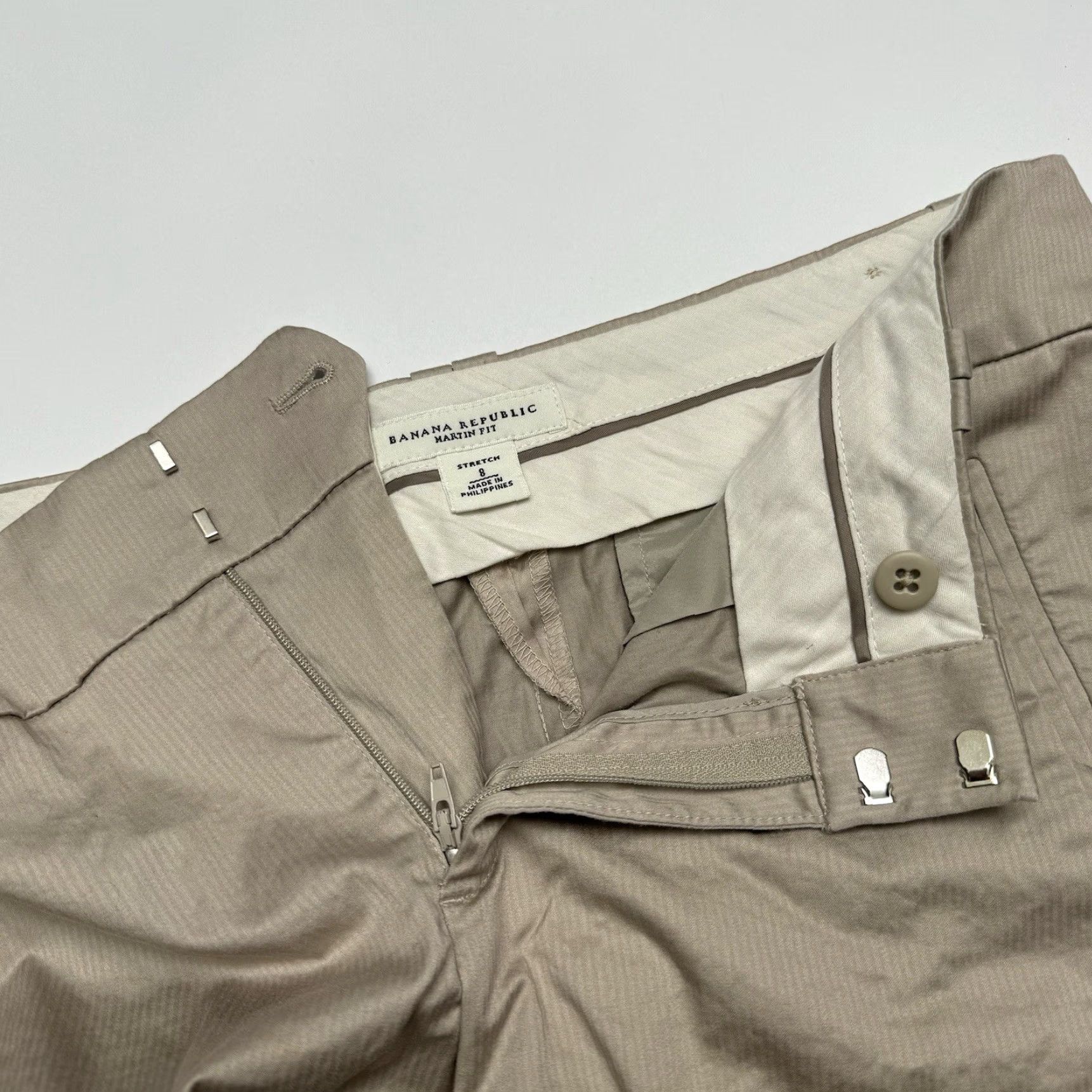 Banana Republic VINTAGE Banana Republic Martin-Fit Women's Pants Size 8 Beige Khakis Stretch Straight 26in Inseam Size 30" / US 8 / IT 44 - 3 Thumbnail