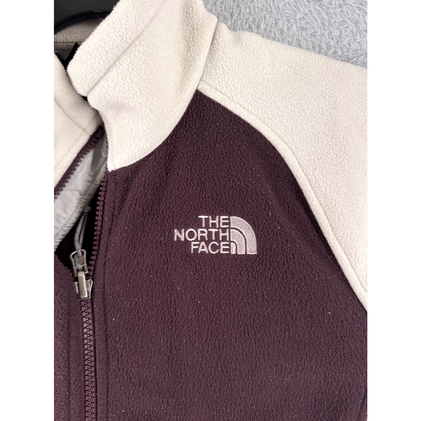 The North Face VINTAGE The North Face Jacket Womens Large White Red Full Zip Pockets Mock Neck Walking Size L / US 10 / IT 46 - 6 Thumbnail