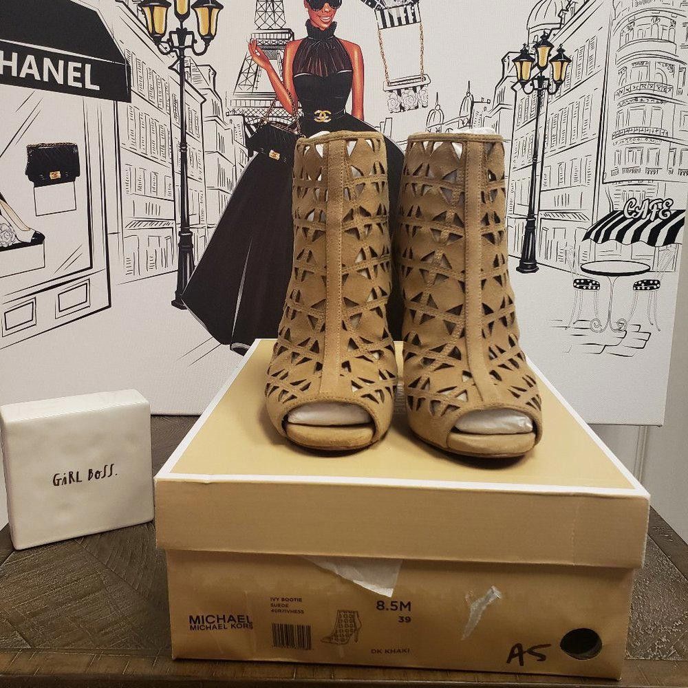 Michael Kors MICHAEL Michael Kors Ivy Style Bootie Size US 9 / IT 39 - 2 Thumbnail