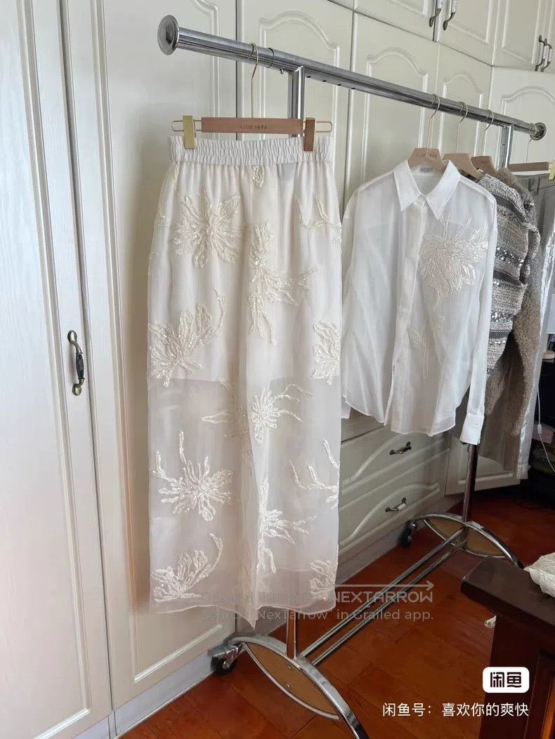 Brunello Cucinelli Brunello Cucinelli White Silk Embroidered Sequin Skirt Size 25" / US 0 / IT 36 - 3 Thumbnail