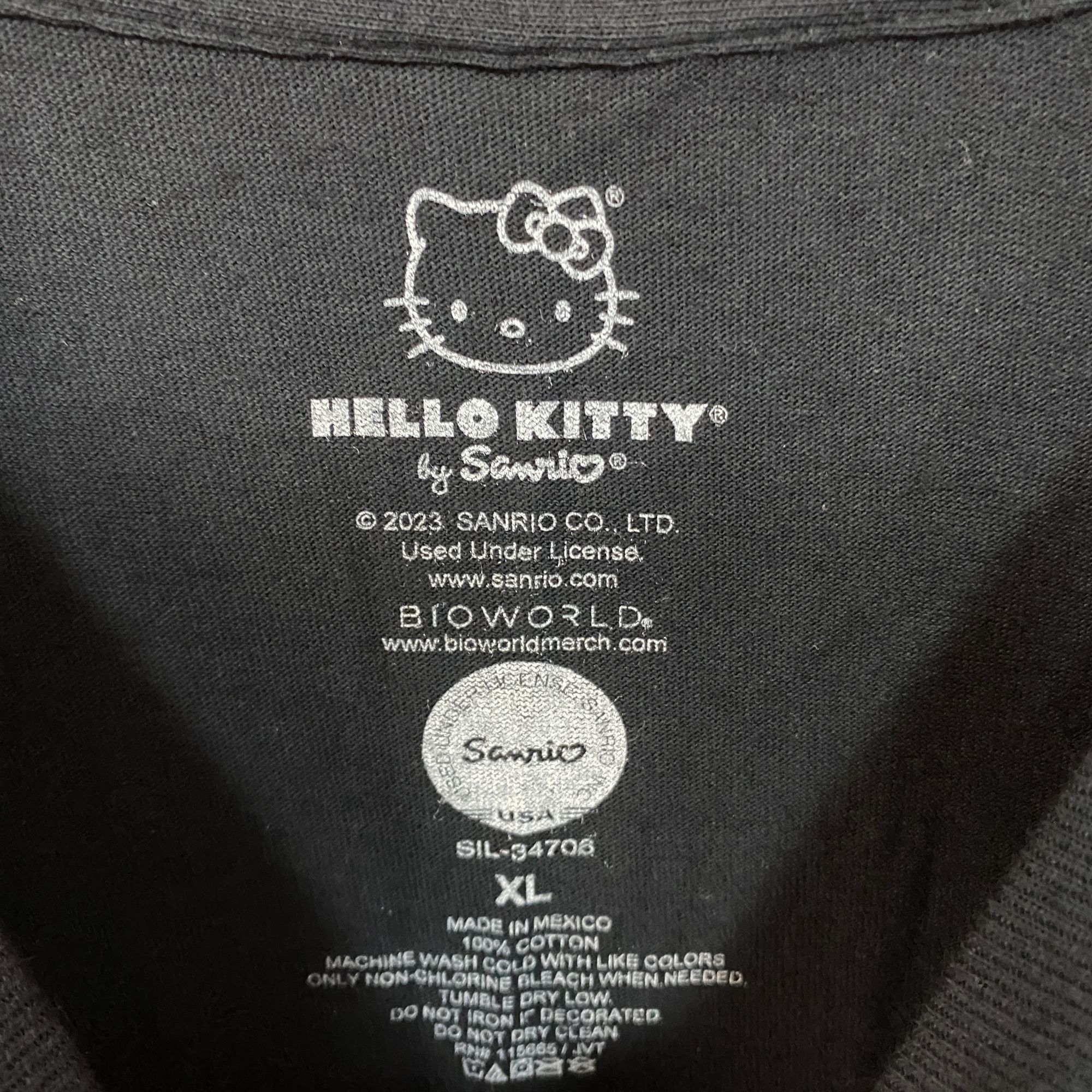 Other Sanrio Hello Kitty Family in Town Hello Kitty Town Bioworld Size XL / US 12-14 / IT 48-50 - 4 Thumbnail
