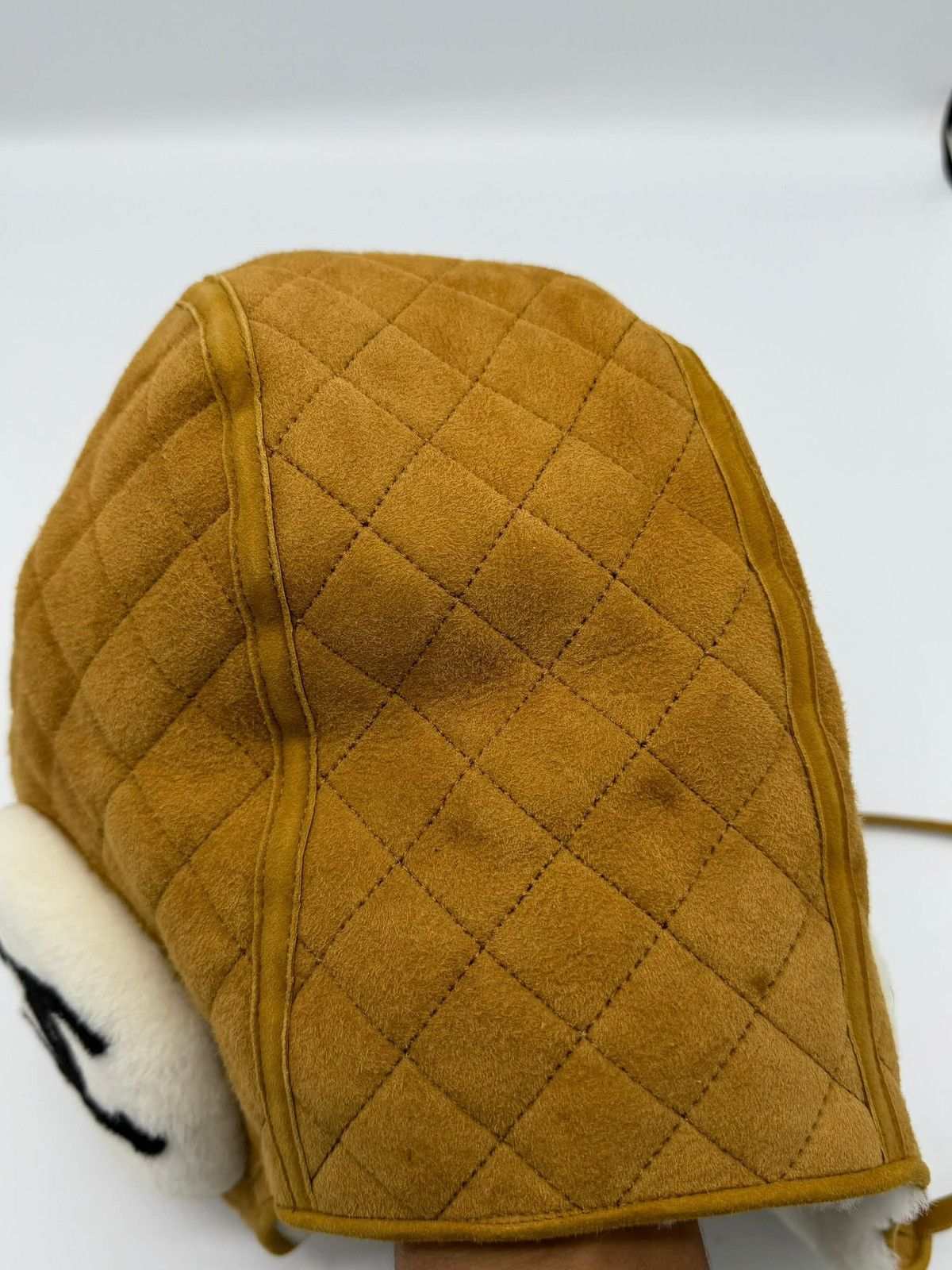 Chanel VERY RARE 2023 Chanel Quilted Shearling trapper hat Size ONE SIZE - 6 Thumbnail