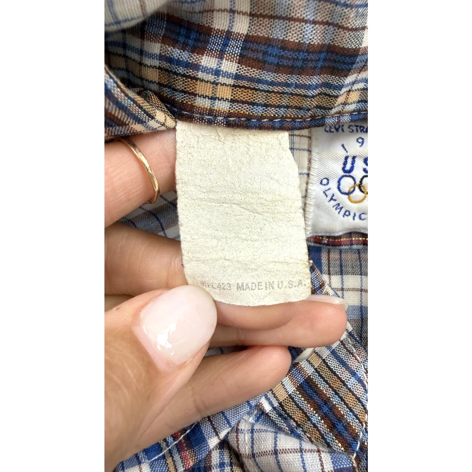 Levi's VINTAGE Levi's Shirt Mens Large Plaid Button-Down Made in USA 1980 Olympic Sports USA 80s Men’s L? Size US XL / EU 56 / 4 - 6 Thumbnail