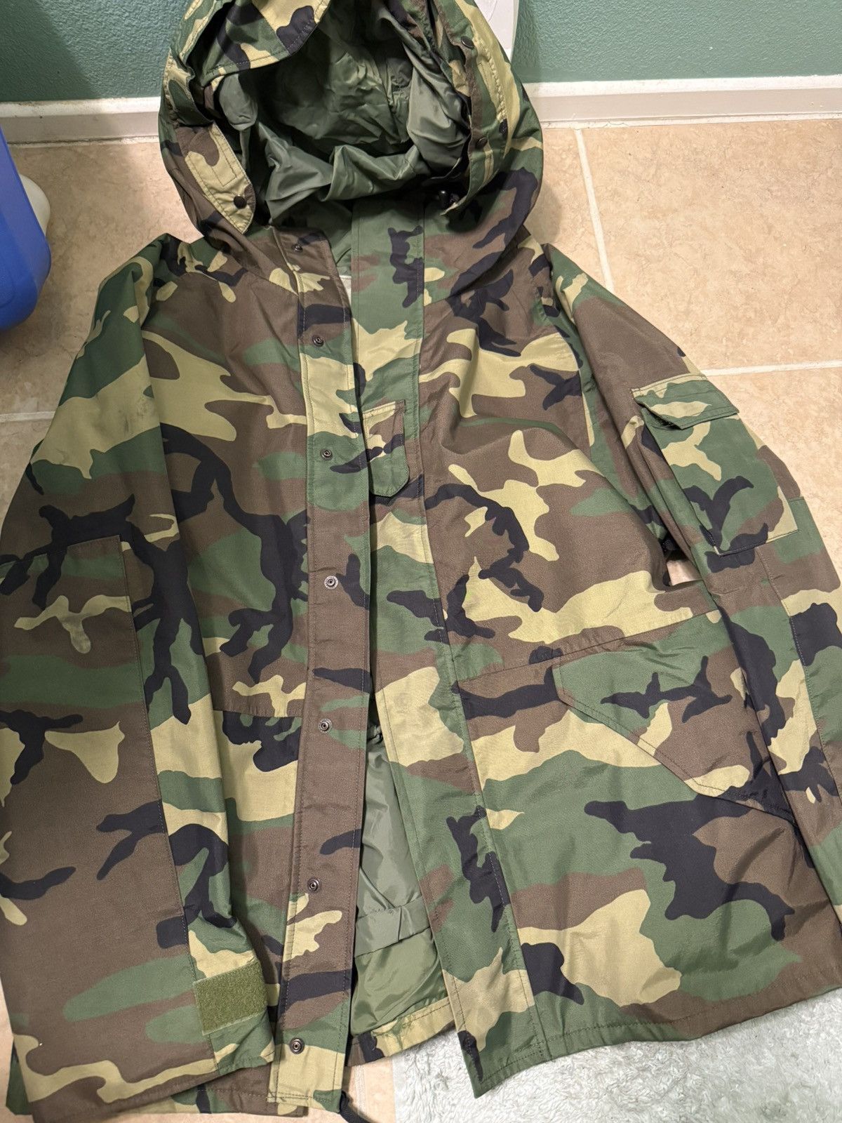 Other USGI Cold Wet Weather Woodland Camo ECWCS Parka XL Long Size US XL / EU 56 / 4 - 12 Thumbnail
