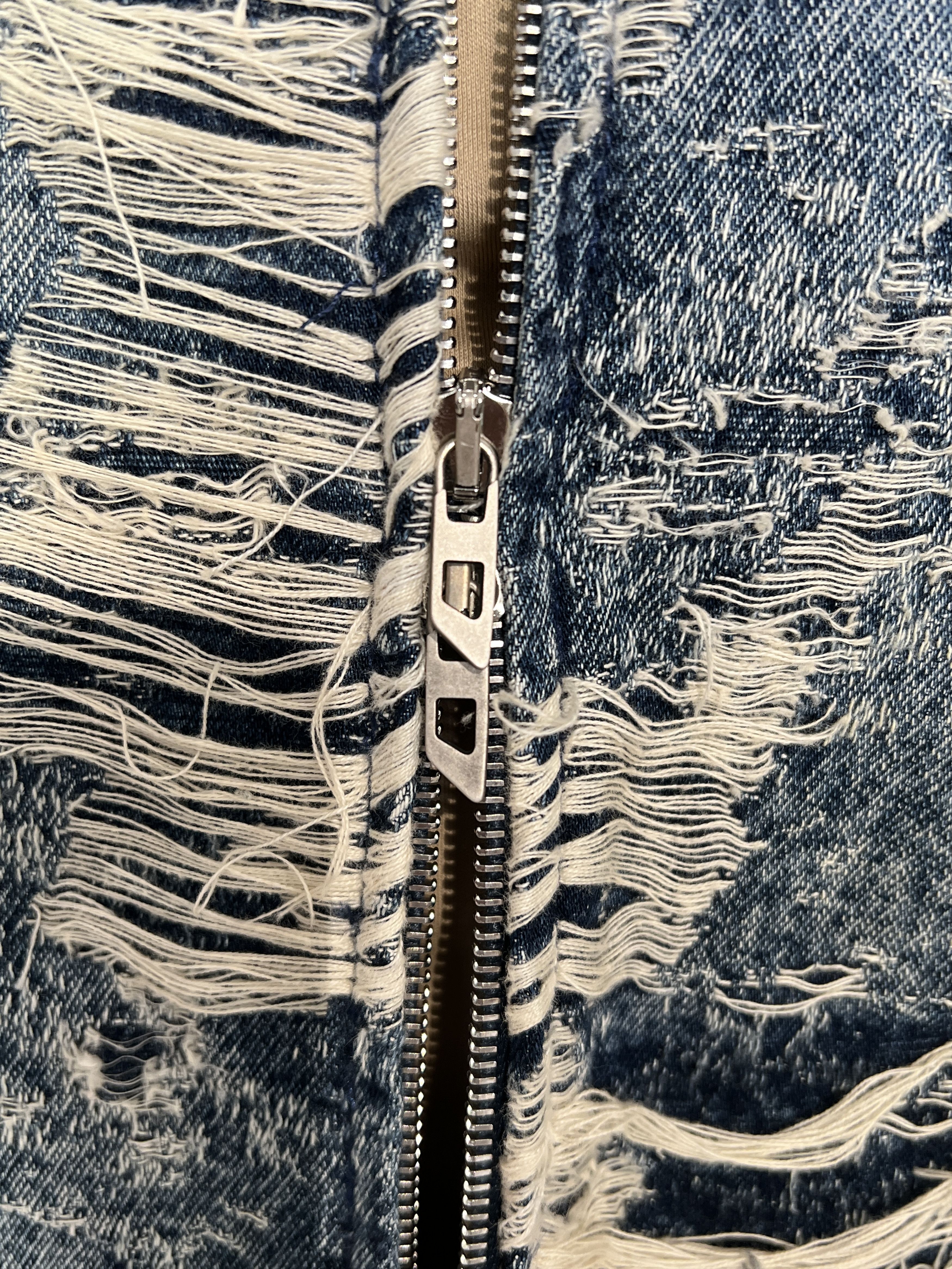 Diesel Diesel distressed denim jacket D-Ivar Size US S / EU 44-46 / 1 - 2 Thumbnail