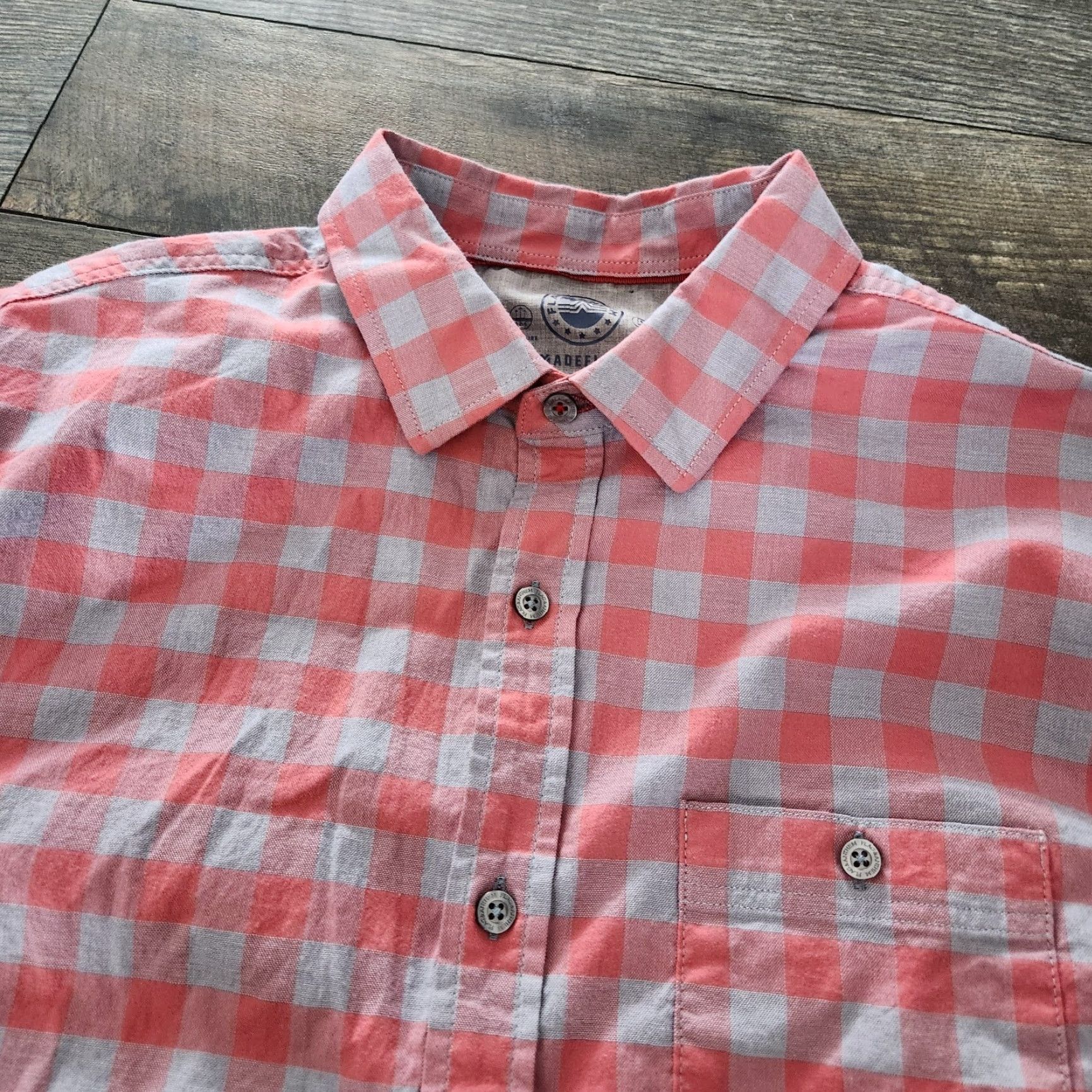 Flag & Anthem Flag & Anthem Madlex Button-Up Long Sleeve Shirt Plaid Coral Gray L Men’s Gray Plaid Button-Up Shirt Size US L / EU 52-54 / 3 - 2 Thumbnail