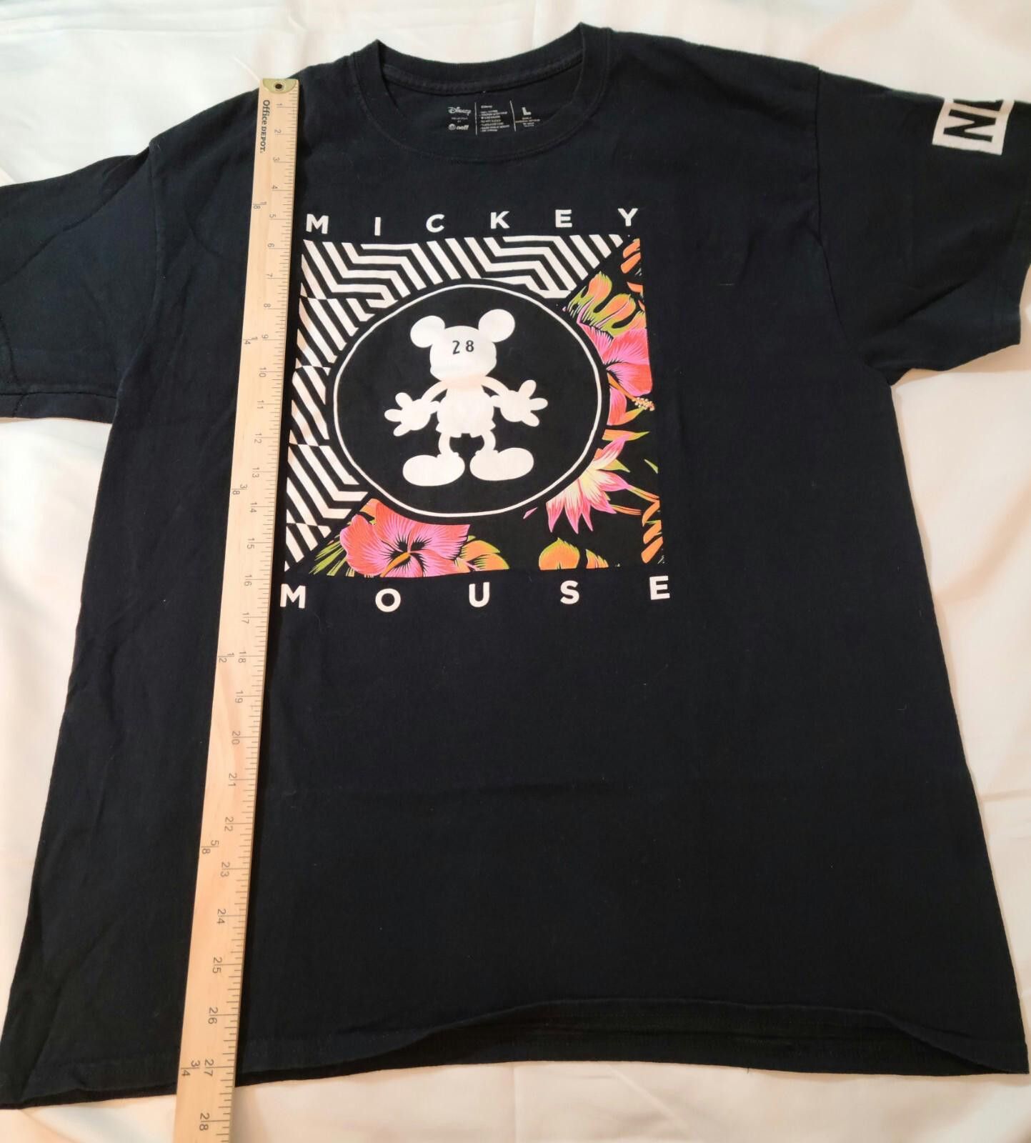 Designer Disney Mickey Mouse 28 Silhouette Neff Shirt Adult Sz Large Size ONE SIZE - 7 Thumbnail