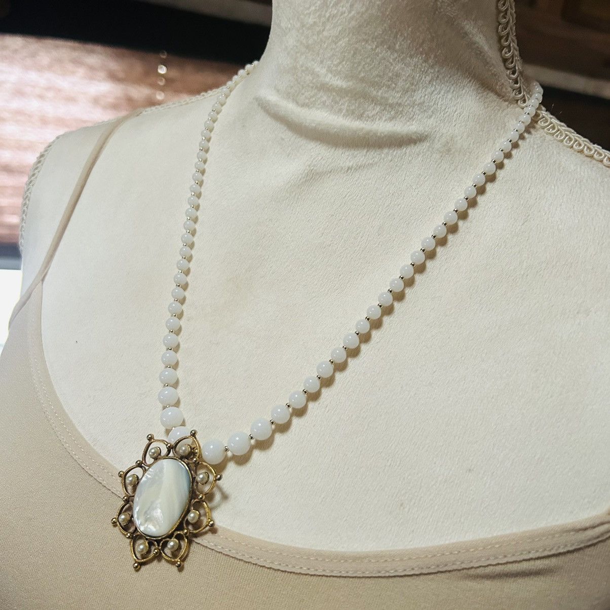 Handmade Handcrafted graduated milky quartz mother of pearl necklace Size ONE SIZE - 3 Thumbnail