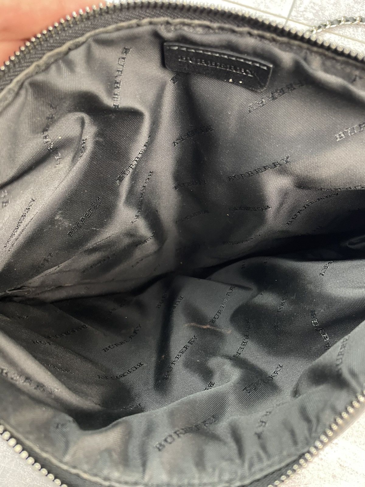 Burberry Burberry Leather Shoulder Bag Size ONE SIZE - 12 Thumbnail