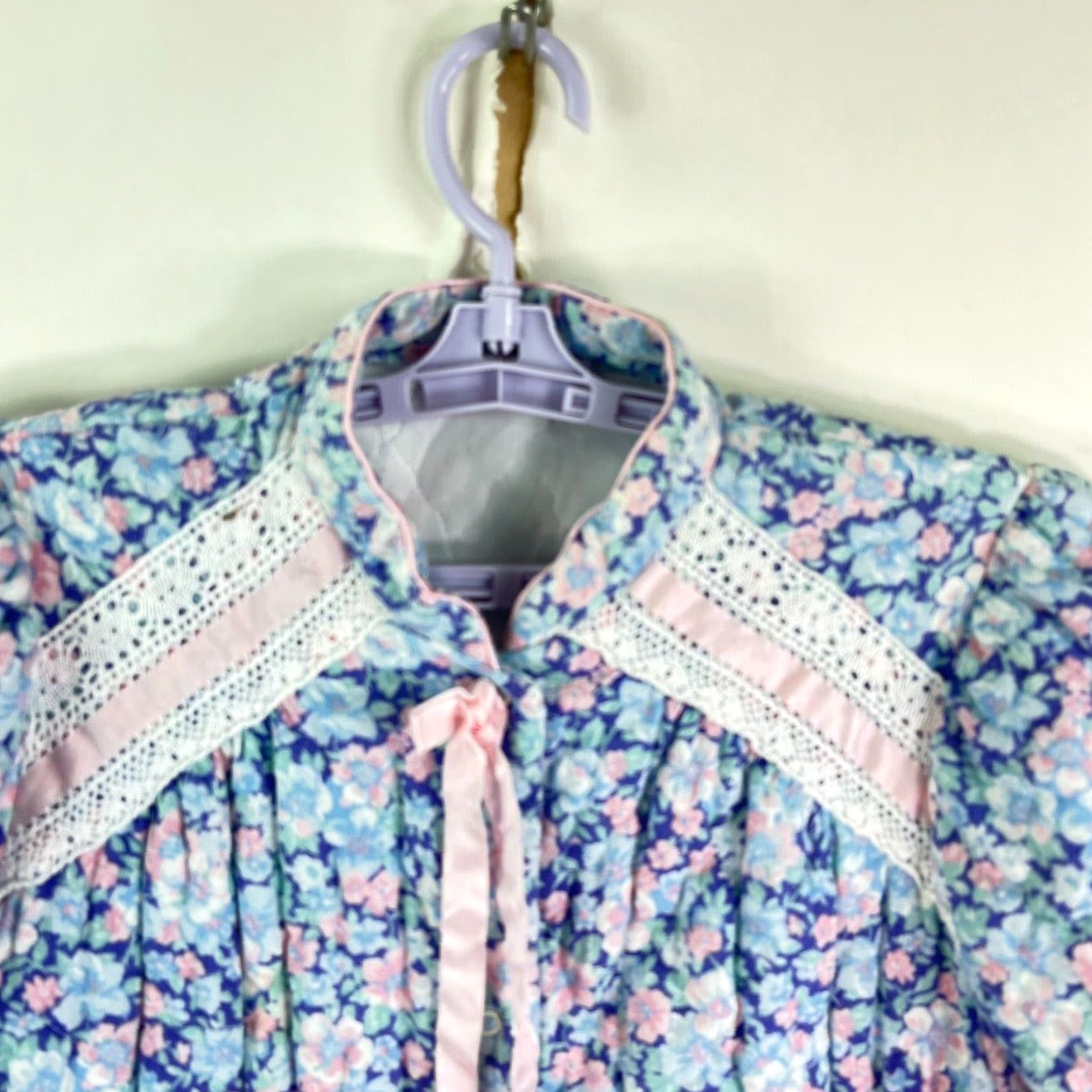 Vintage Vintage Miss Elaine Dress M 70s 80s Floral Quilted Snap Farm Prairie Size M / US 6-8 / IT 42-44 - 2 Thumbnail