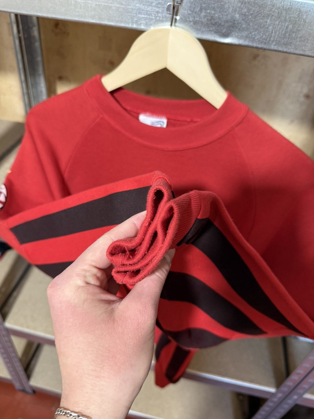 Vintage AC Milan Le Felpe Dei Grandi Club Soccer Retro Sweatshirt Size US S / EU 44-46 / 1 - 9 Thumbnail