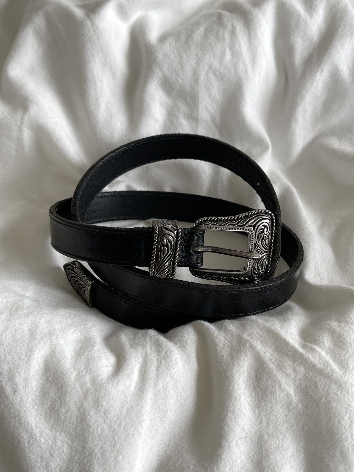 Saint laurent cowboy belt hotsell