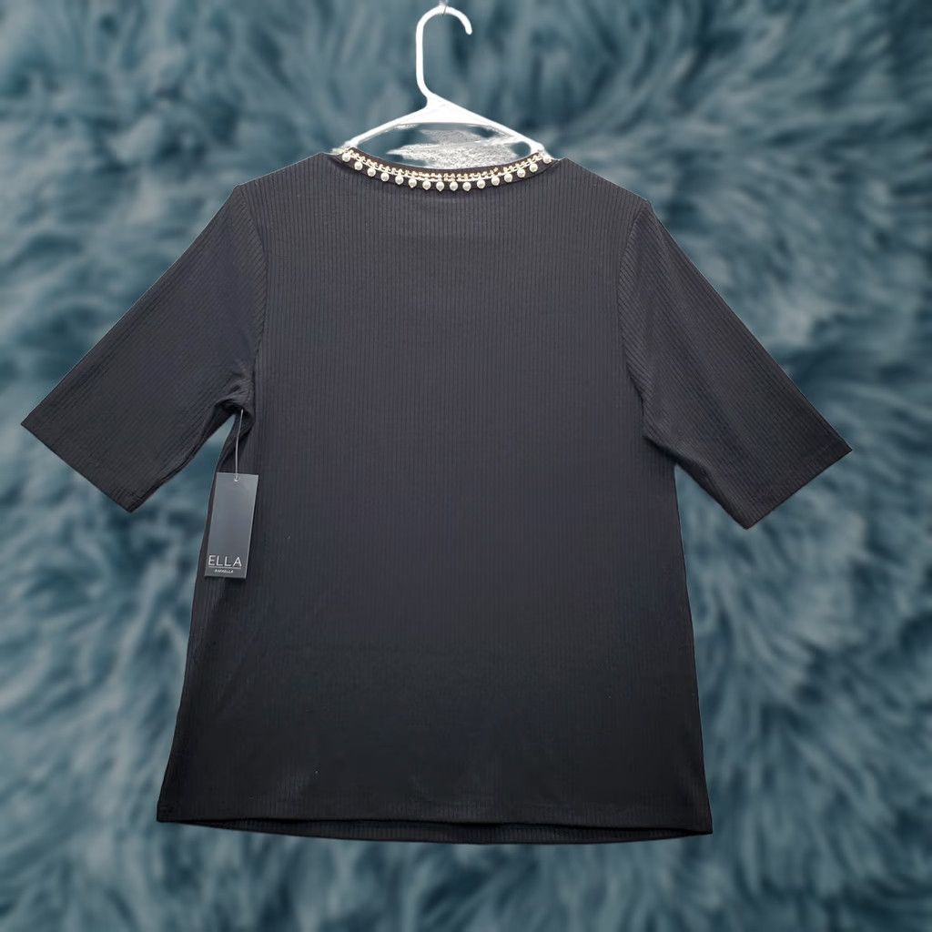 Vintage Ella Rafaella Blouse Womens Size M Black Elbow Sleeve Pearl Trim Pullover Short Sleeve Rib Pattern: Solid Shirt Size M / US 6-8 / IT 42-44 - 1 Thumbnail