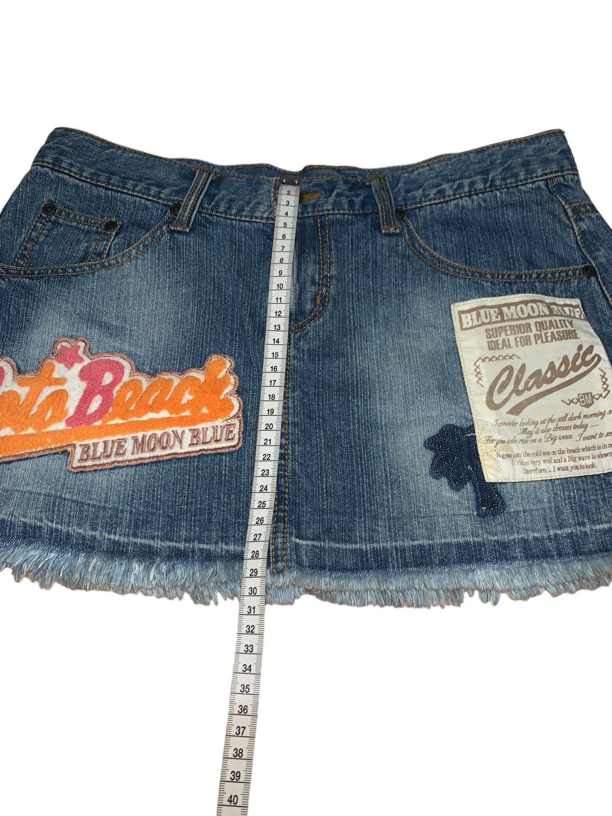 If Six Was Nine × Japanese Brand × Le Grande Bleu (L.G.B.) Vintage Blue moon blue patches denim mini skirt Size 30" / US 8 / IT 44 - 13 Thumbnail