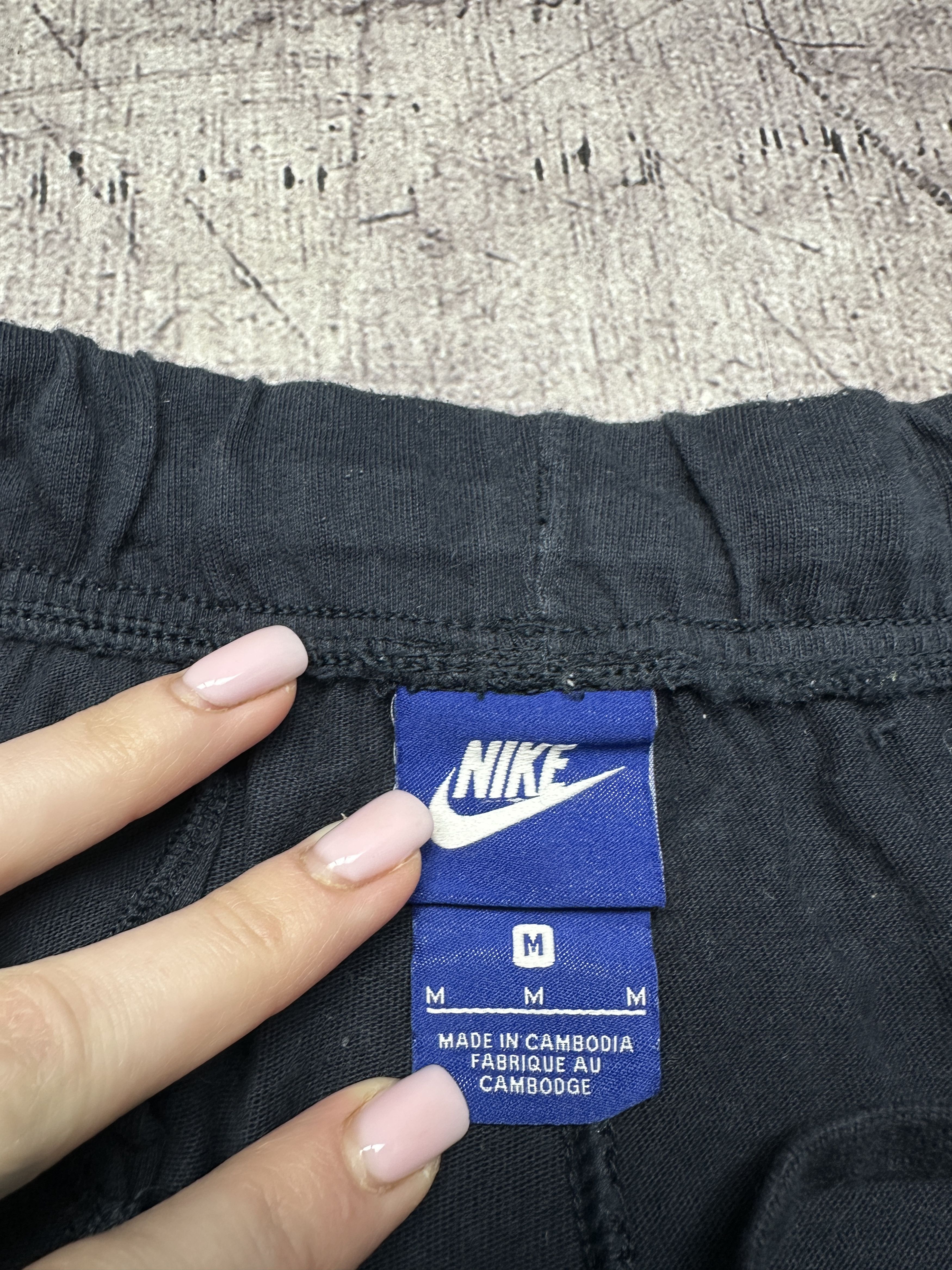 Nike Nike Mens Sweatshorts Shorts Size US 32 / EU 48 - 4 Thumbnail