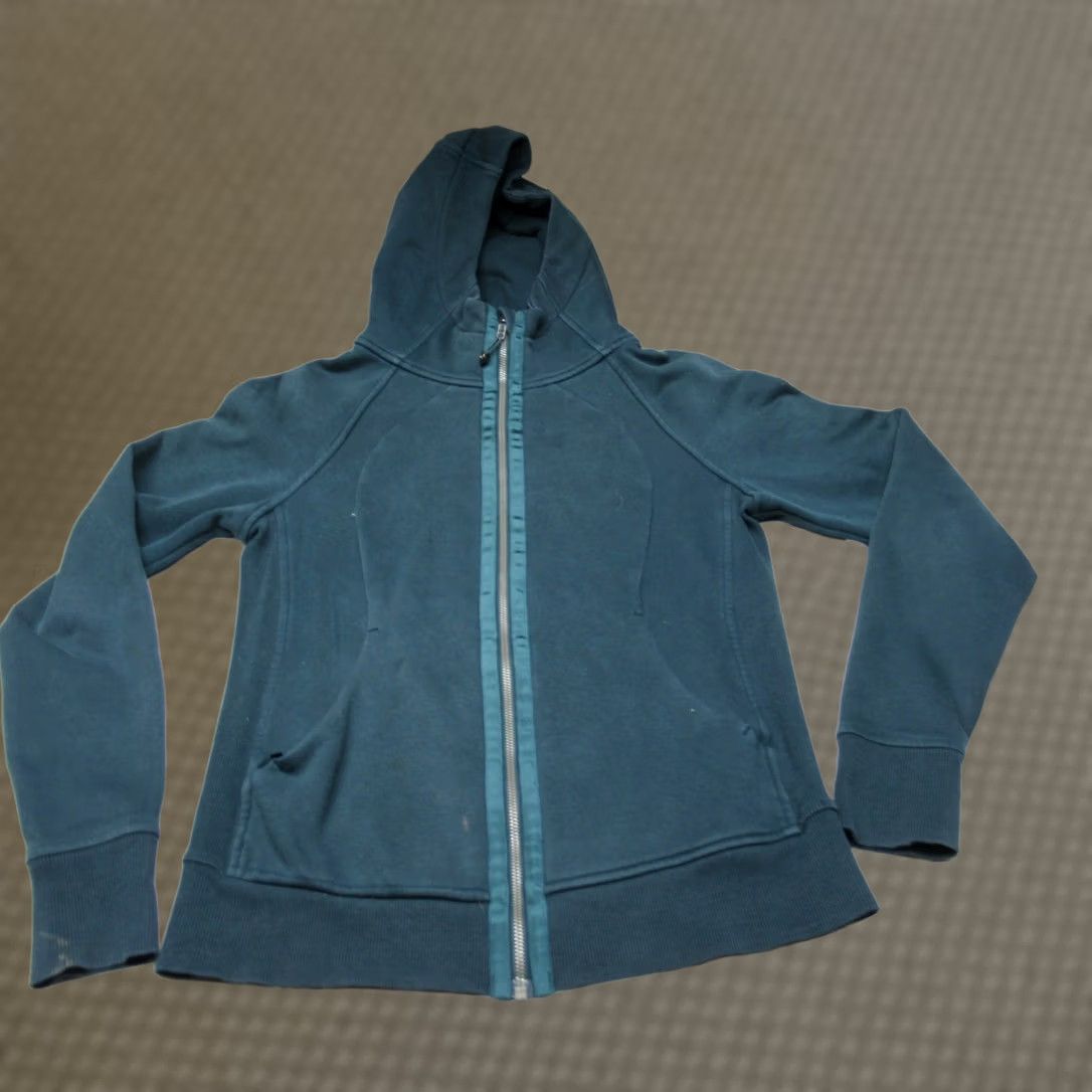 Lululemon VINTAGE? No. Size M / US 6-8 / IT 42-44 - 1 Thumbnail