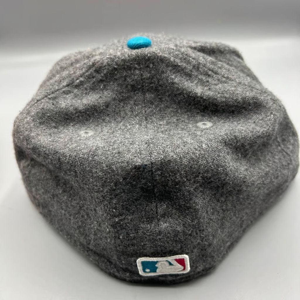 New Era Cincinnati Reds Hat Men 7 1/2 59Fifty New Era Fitted Wool Size ONE SIZE - 7 Thumbnail