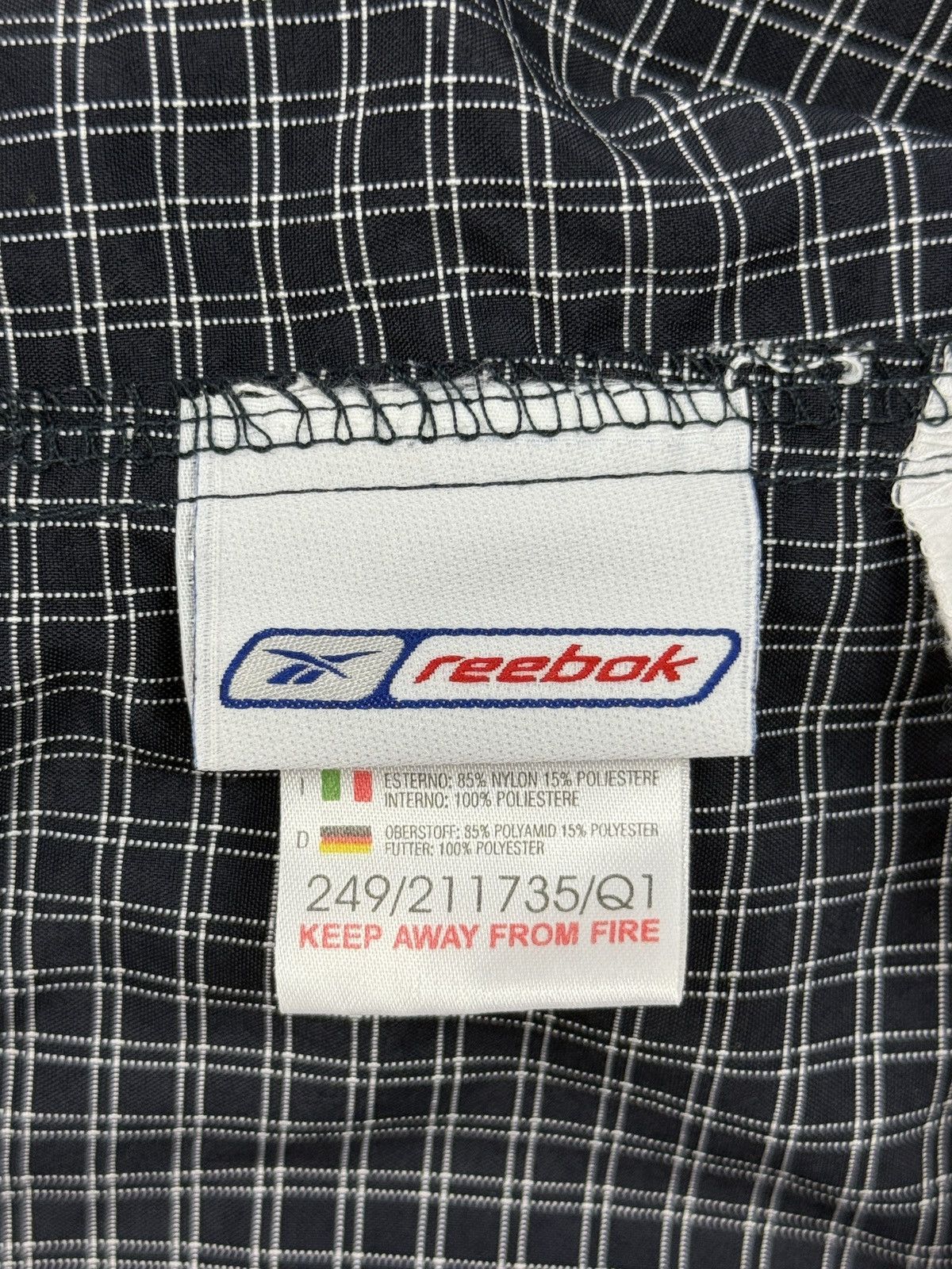 Reebok 2000s Vintage Reebok Essentials Black Checkered Nylon Shorts Size US 34 / EU 50 - 6 Thumbnail