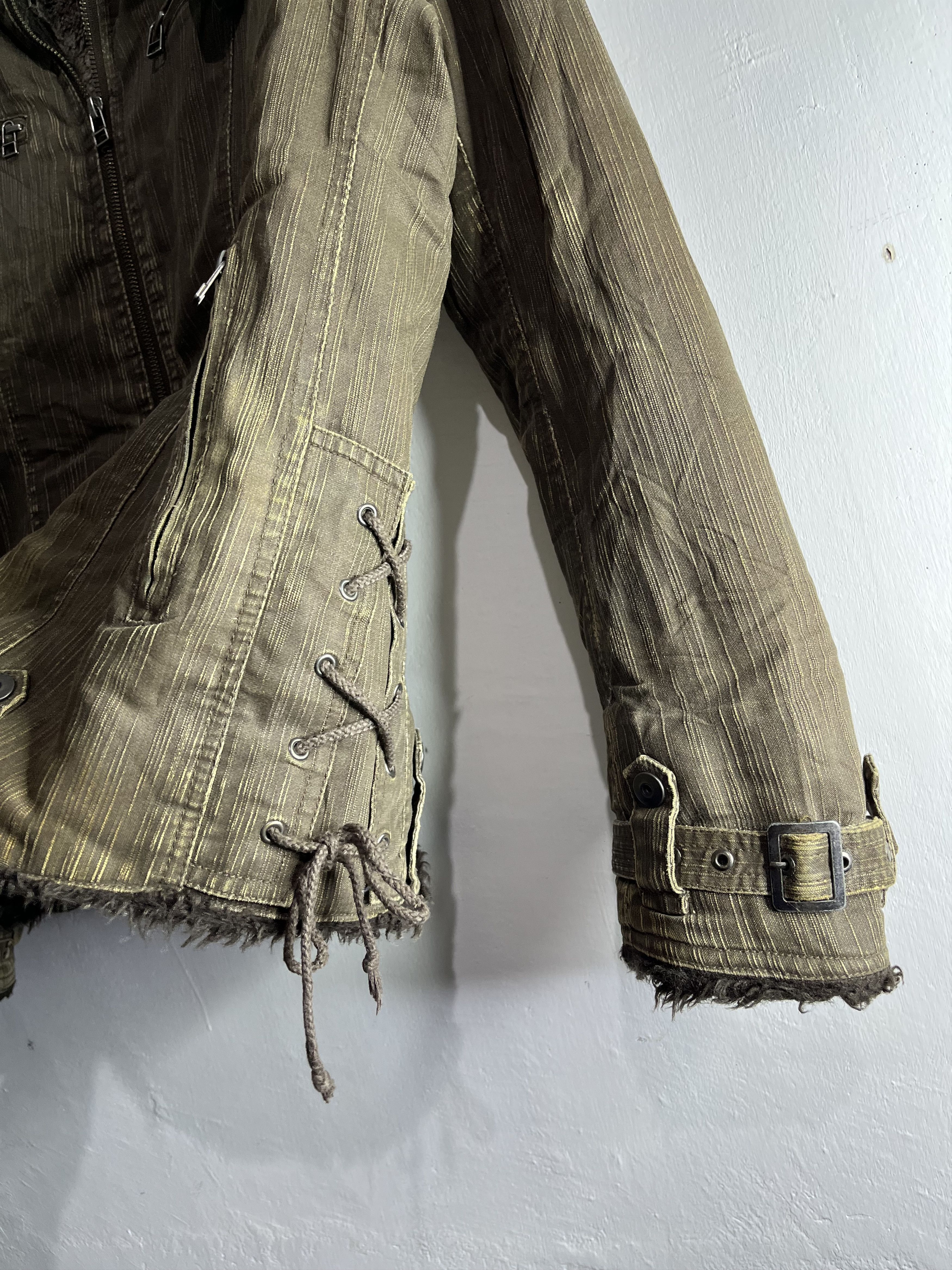 Mossimo Japanese Mossimo faux fur lace up bondage jacket Size US L / EU 52-54 / 3 - 4 Thumbnail