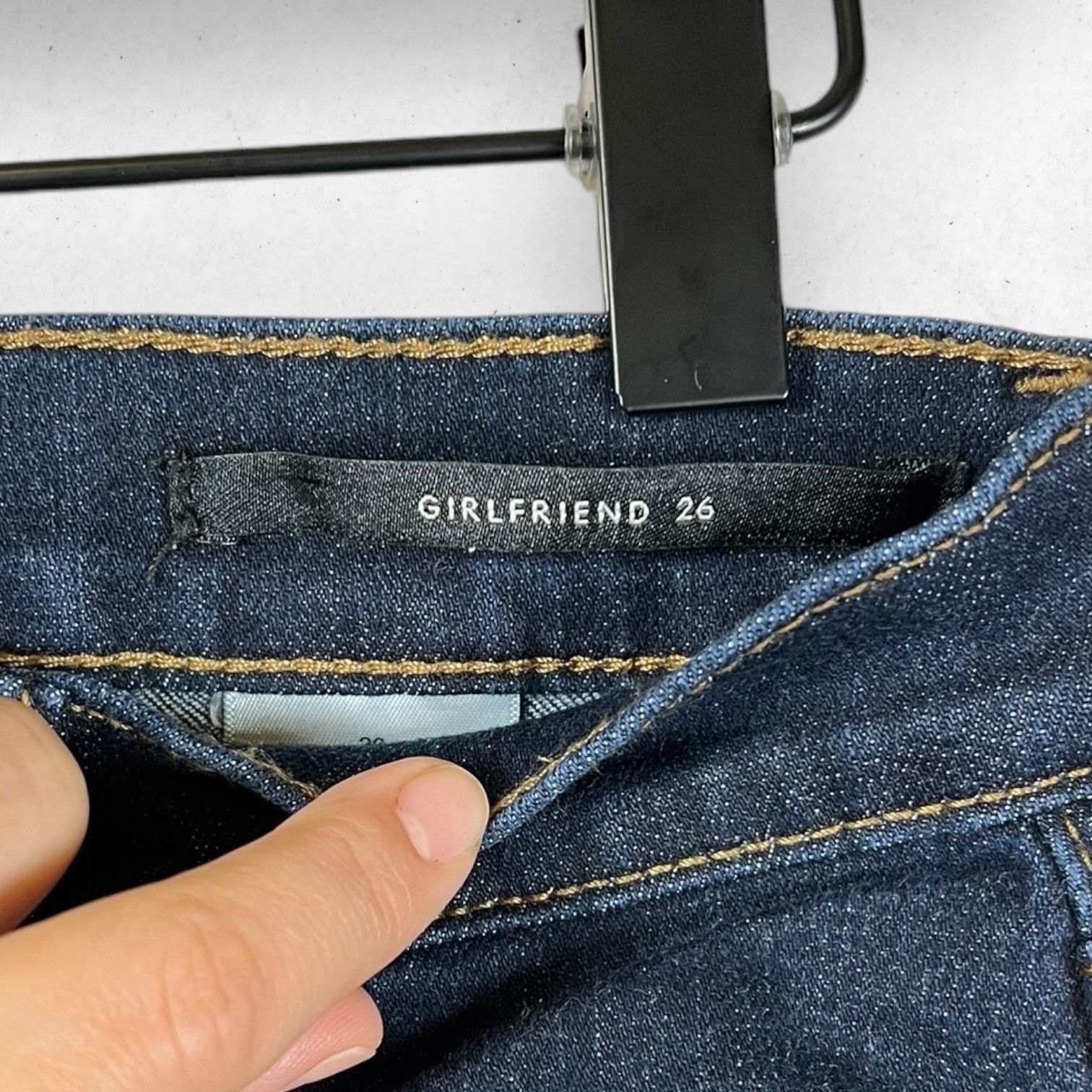 Banana Republic Banana Republic Premium Denim Girlfriend Women’s 26 Size 26" / US 2 / IT 38 - 4 Thumbnail