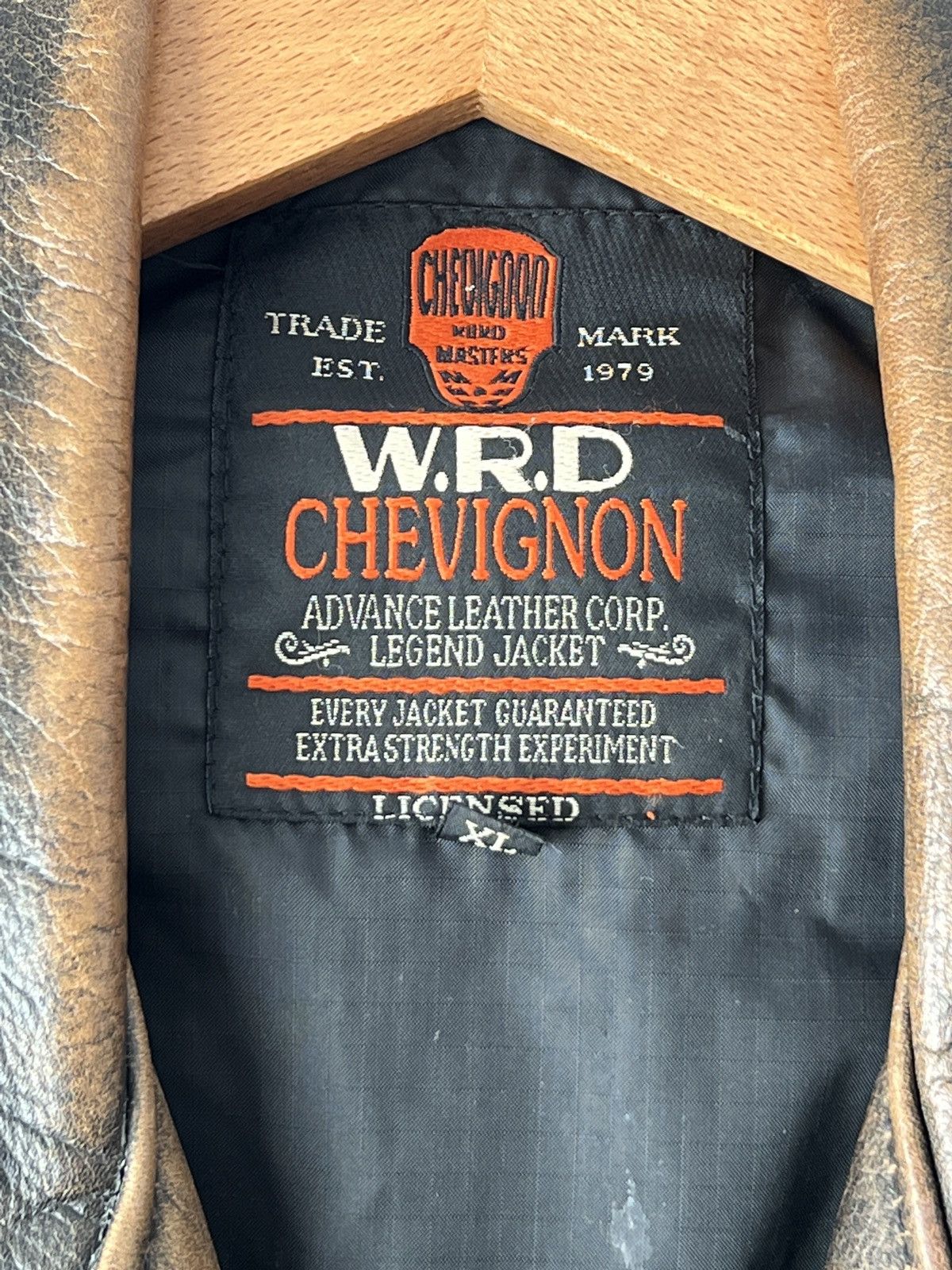 Chevignon × Japanese Brand × Vintage Chevignon WRD leather puffer jacket Size US XL / EU 56 / 4 - 4 Thumbnail