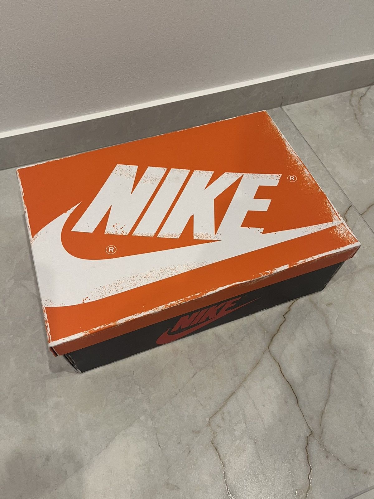 Nike Nike Air Jordan Chicago Size US 8.5 / EU 41-42 - 2 Thumbnail