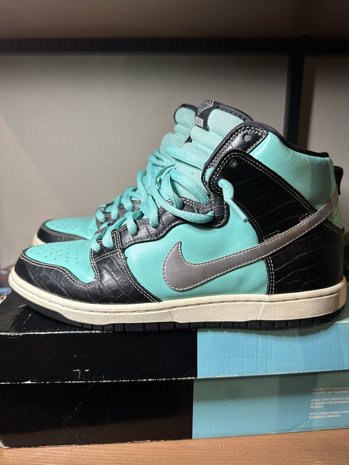 Diamond Supply Co. × Nike Nike SB Dunk High Premium x Diamond Supply Co. Tiffany 2014 Size US 10 / EU 43 - 1 Thumbnail