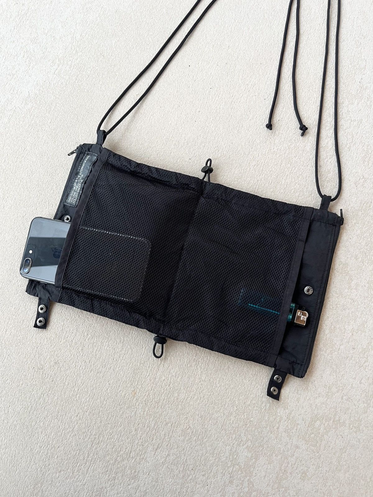 Japanese Brand San San Gear 2 Way Folded Sacoche / Sling Bag Size ONE SIZE - 6 Thumbnail