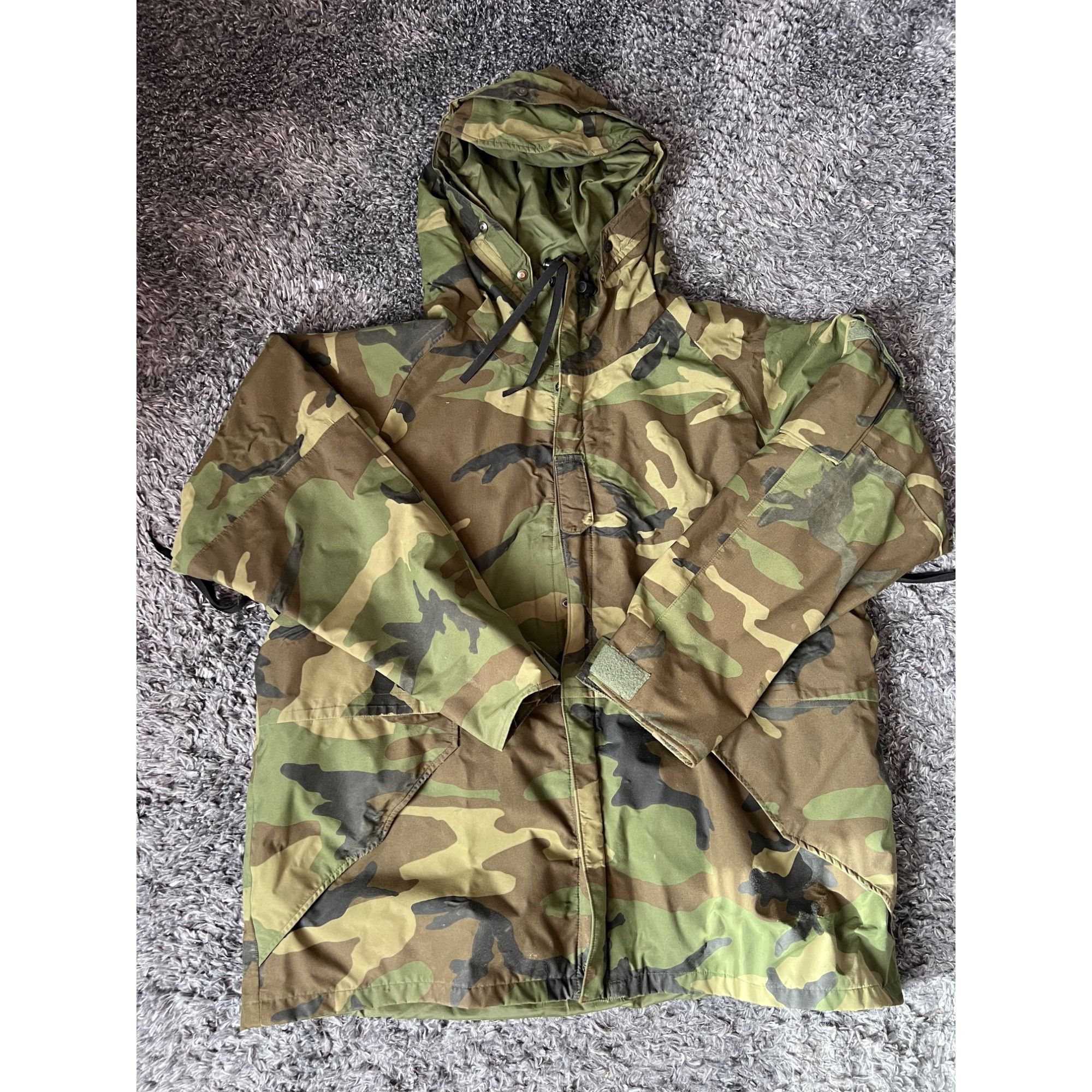 image of Vintage Military Camouflage Cold Weather Parka Size XL in Green, Men's