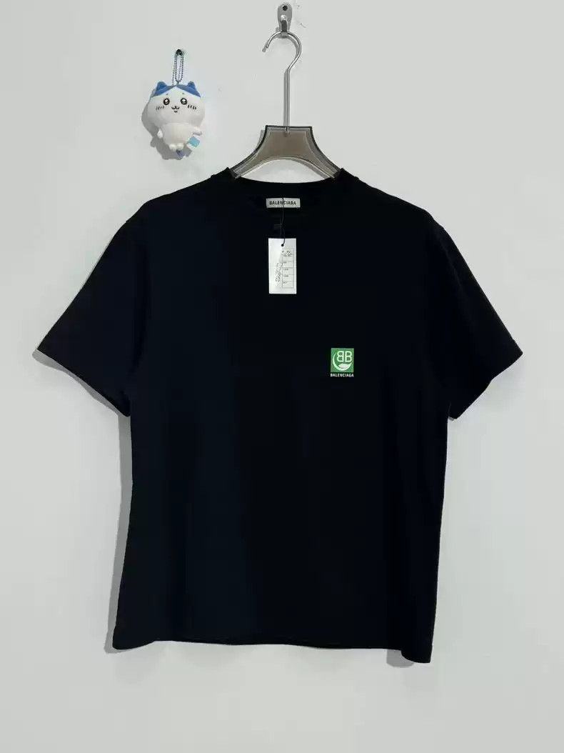 Balenciaga environmentally friendly short sleeved