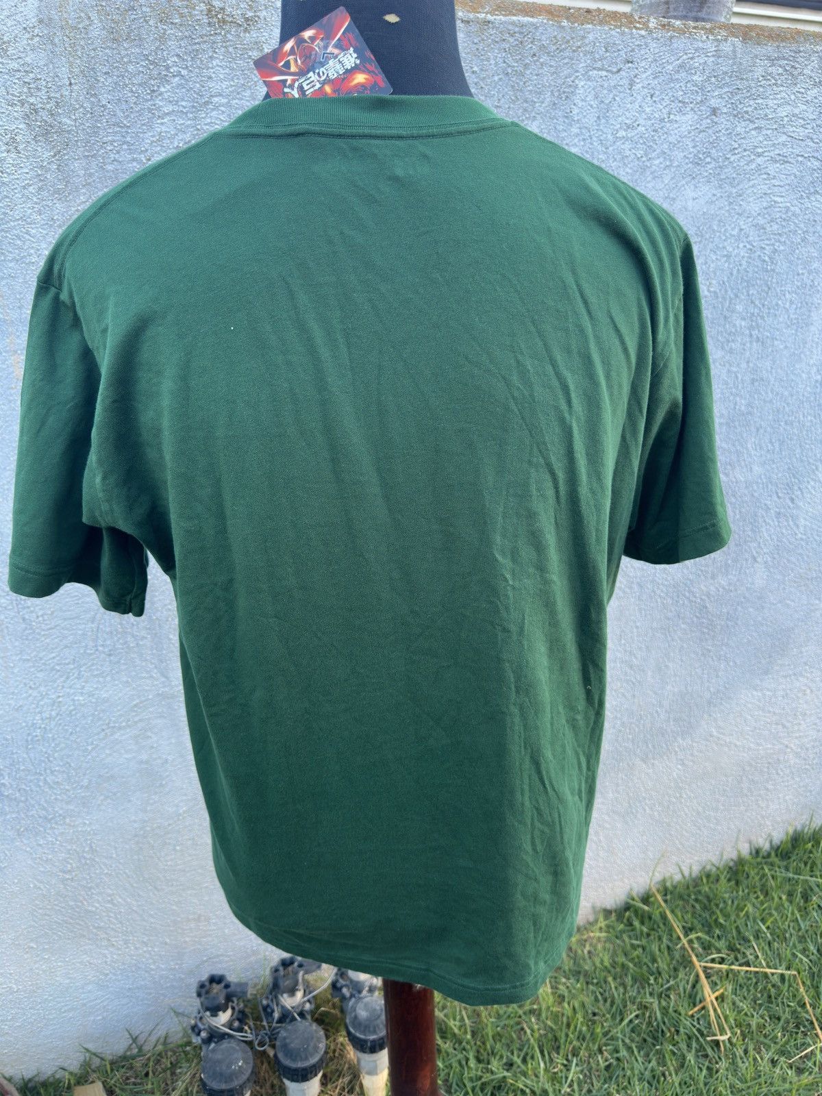 Uniqlo Uniqlo UT x Attack on Titan Green Shirt Men's L Anime Size US L / EU 52-54 / 3 - 2 Thumbnail