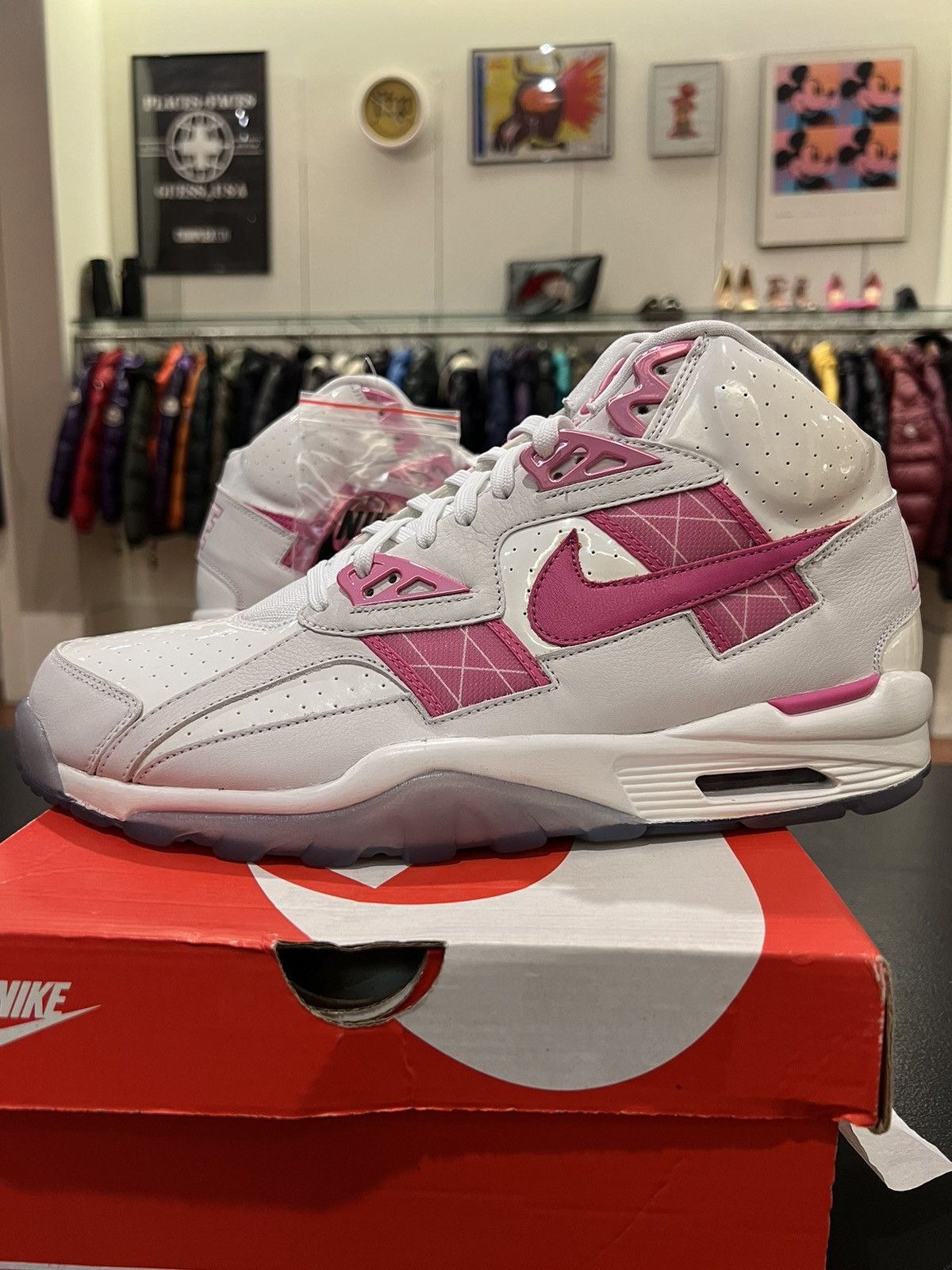 Nike Nike Air Trainer SC High SR Cares Breast Cancer Awareness Size US 13 / EU 46 - 2 Thumbnail