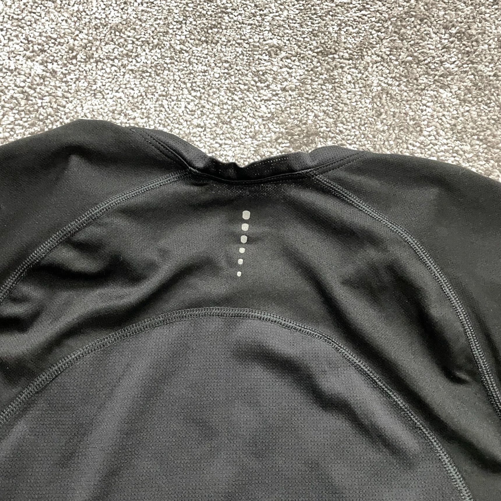The North Face The North Face Active Top Womens Small Black Short Sleeve Round Neck Running Gym Size S / US 4 / IT 40 - 4 Thumbnail