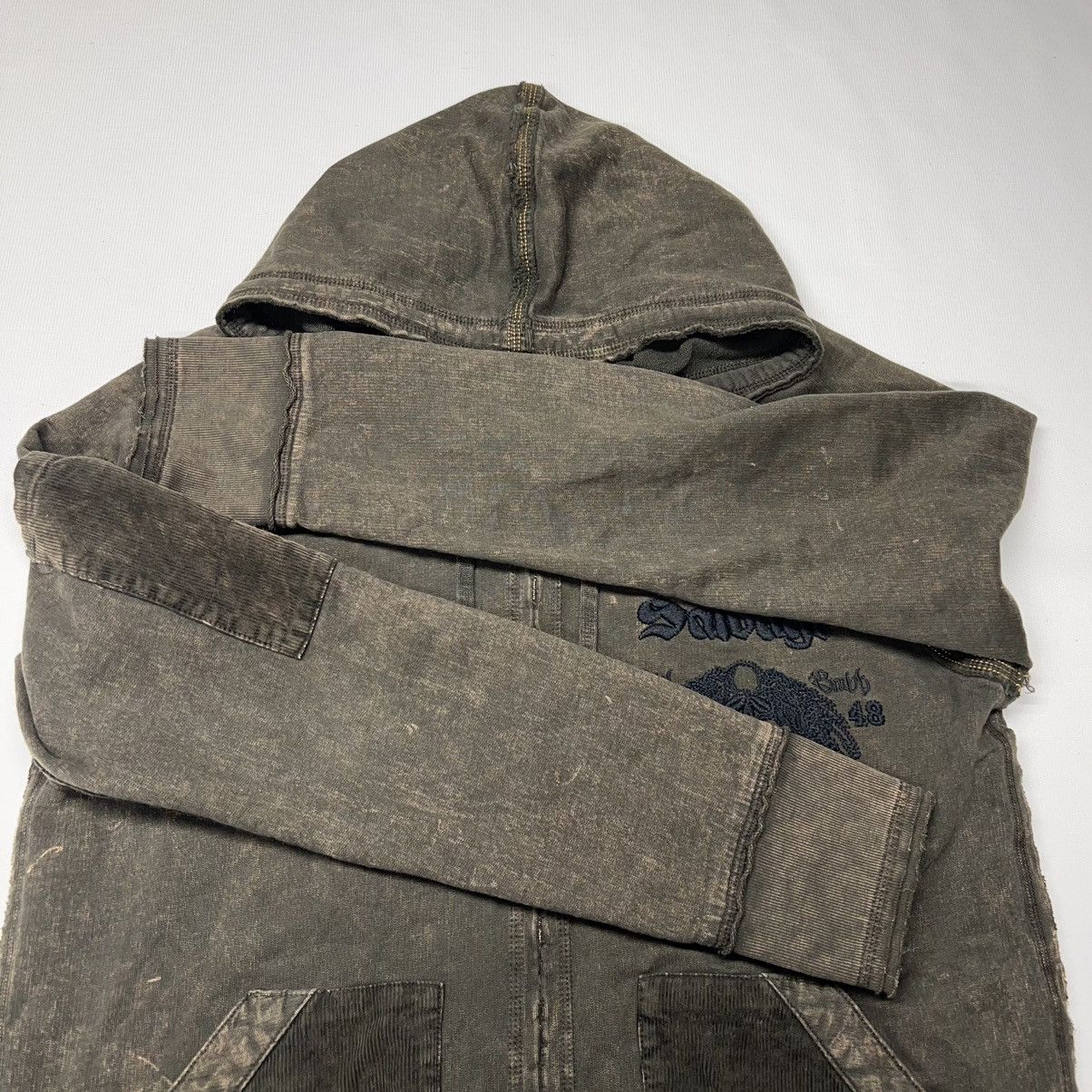 If Six Was Nine × Japanese Brand × Salvage Salvage Hoodie Y2K Skull Cross Wing Japanese Sweatshirt Size US L / EU 52-54 / 3 - 13 Thumbnail
