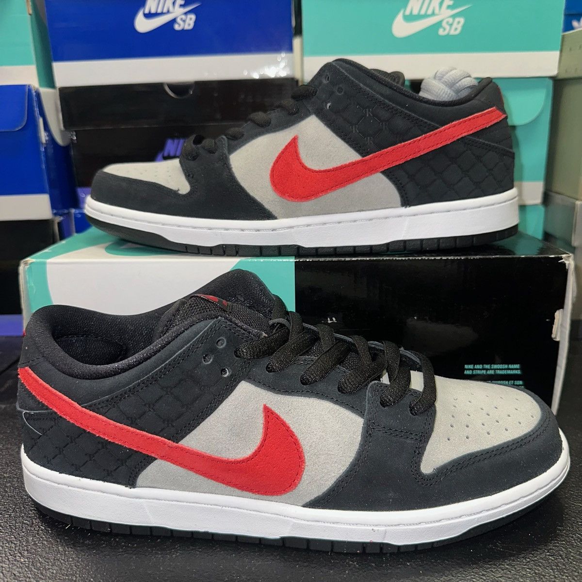 Nike Size 10.5 - Nike SB Dunk Low Premium Primitive 504750-060 Size US 10.5 / EU 43-44 - 1 Thumbnail