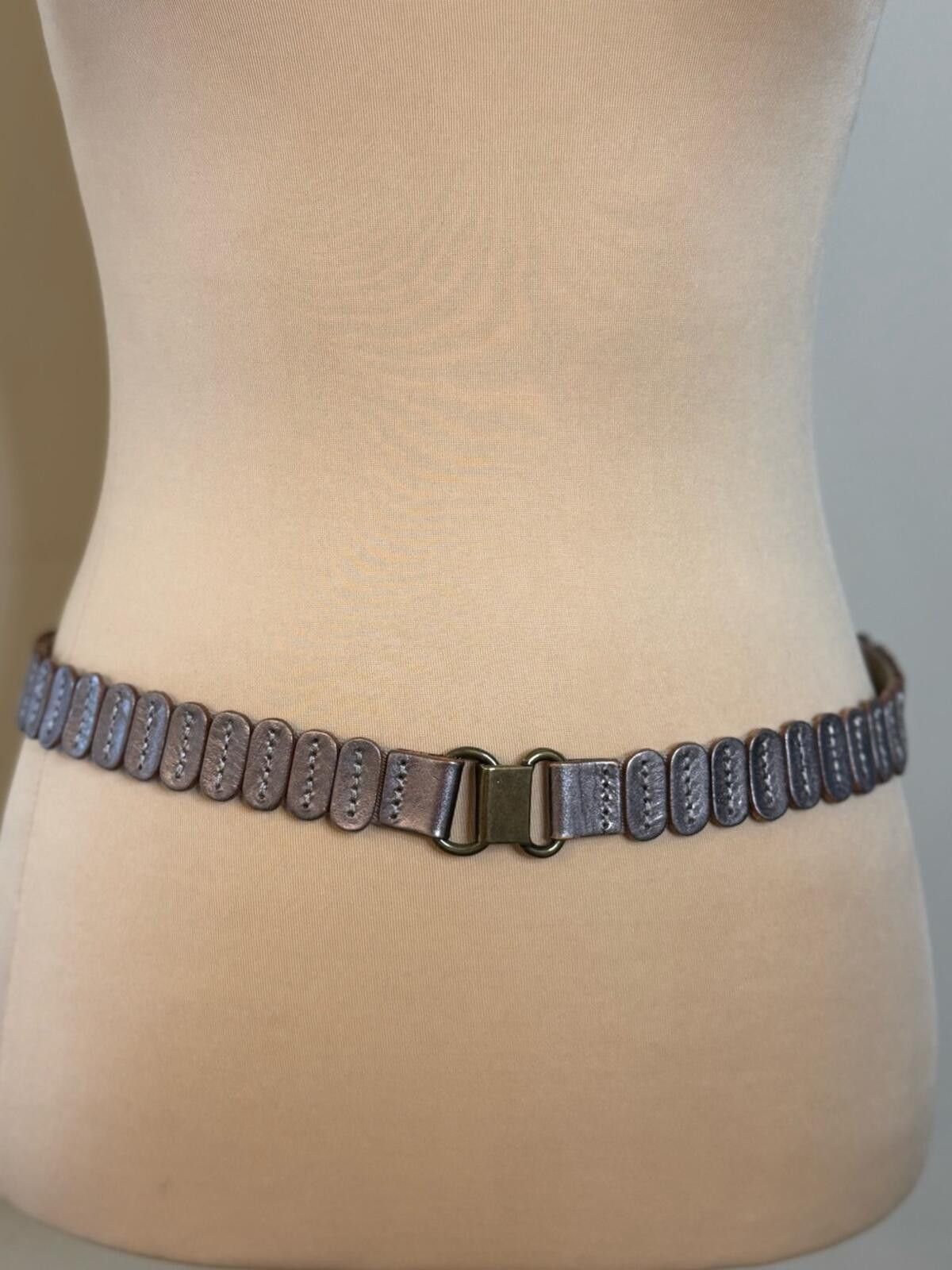 Other Copper tone soft stretch thin belt loop and hook closure Size ONE SIZE - 1 Thumbnail