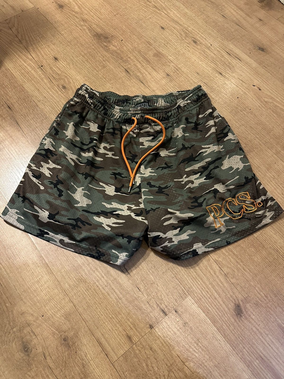 Other Pieces Market Camo Shorts Size US 34 / EU 50 - 1 Thumbnail
