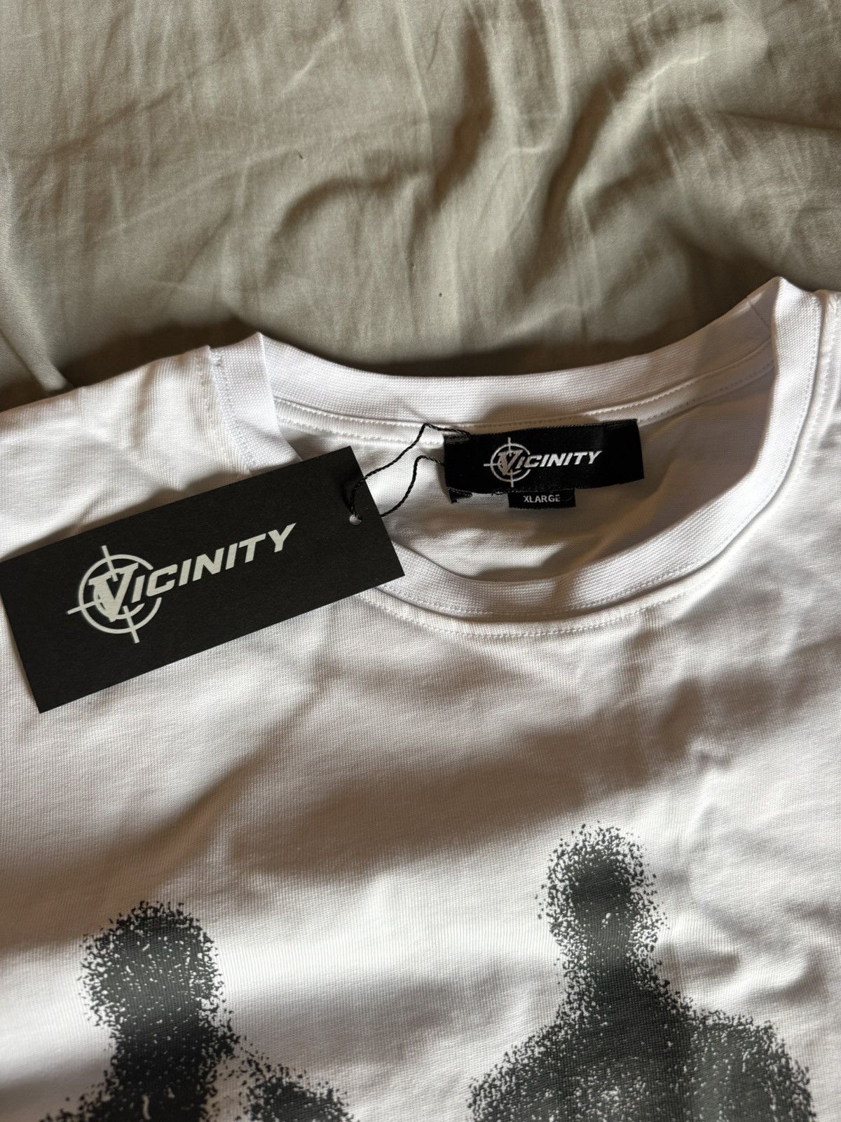 Other Vicinity White T-Shirt Size US XL / EU 56 / 4 - 4 Thumbnail