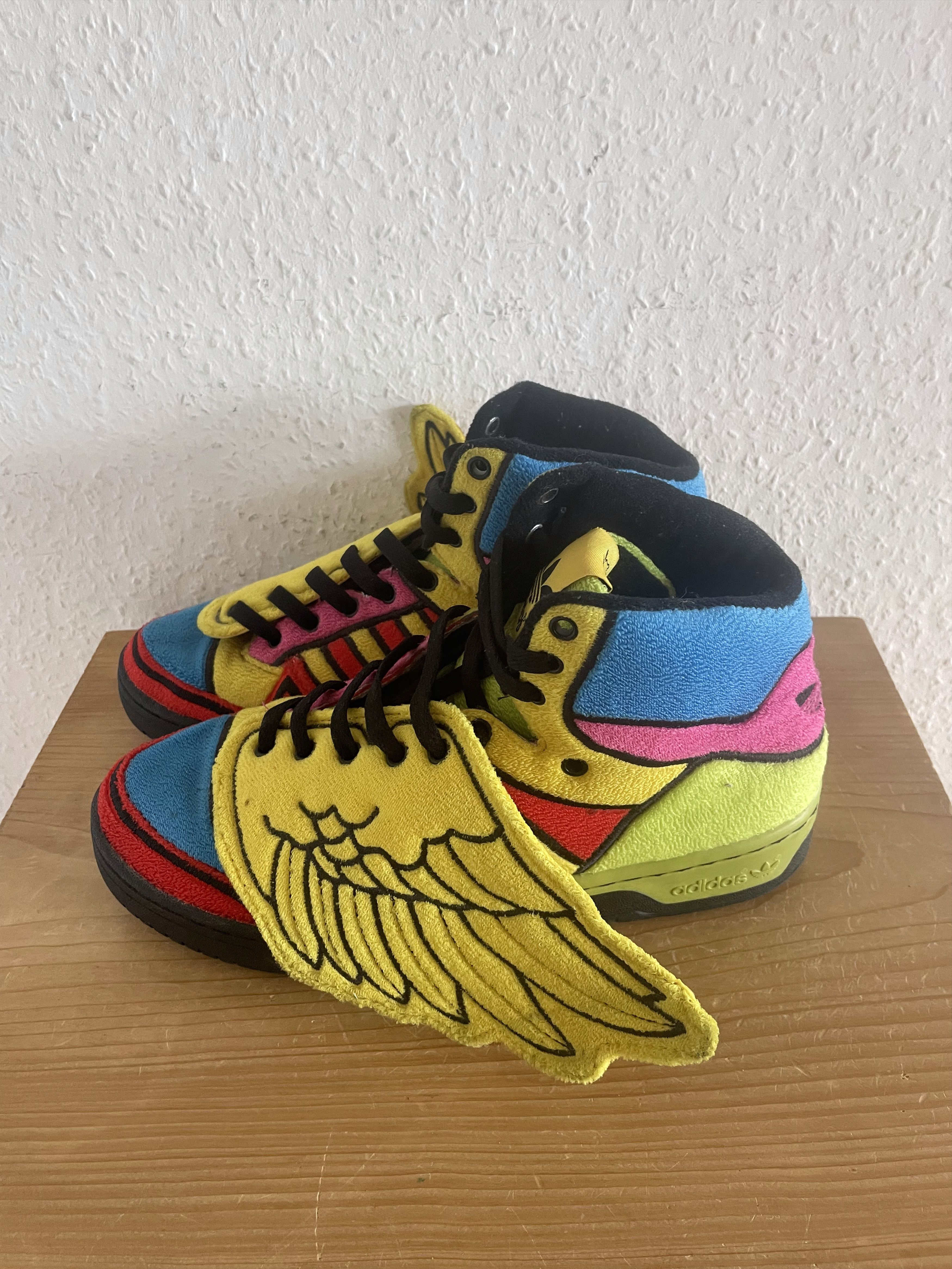 Adidas × Jeremy Scott JS Wings 1.0 Rainbow Fleece Size US 7.5 / EU 40-41 - 3 Thumbnail