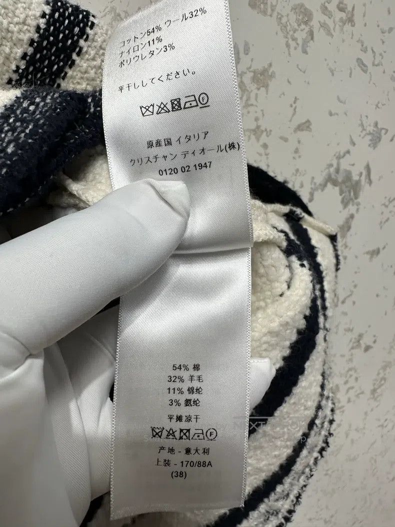 Dior Dior 23 Spring and Summer Striped Gold Button Short-sleeve Size XS / US 0-2 / IT 36-38 - 4 Thumbnail