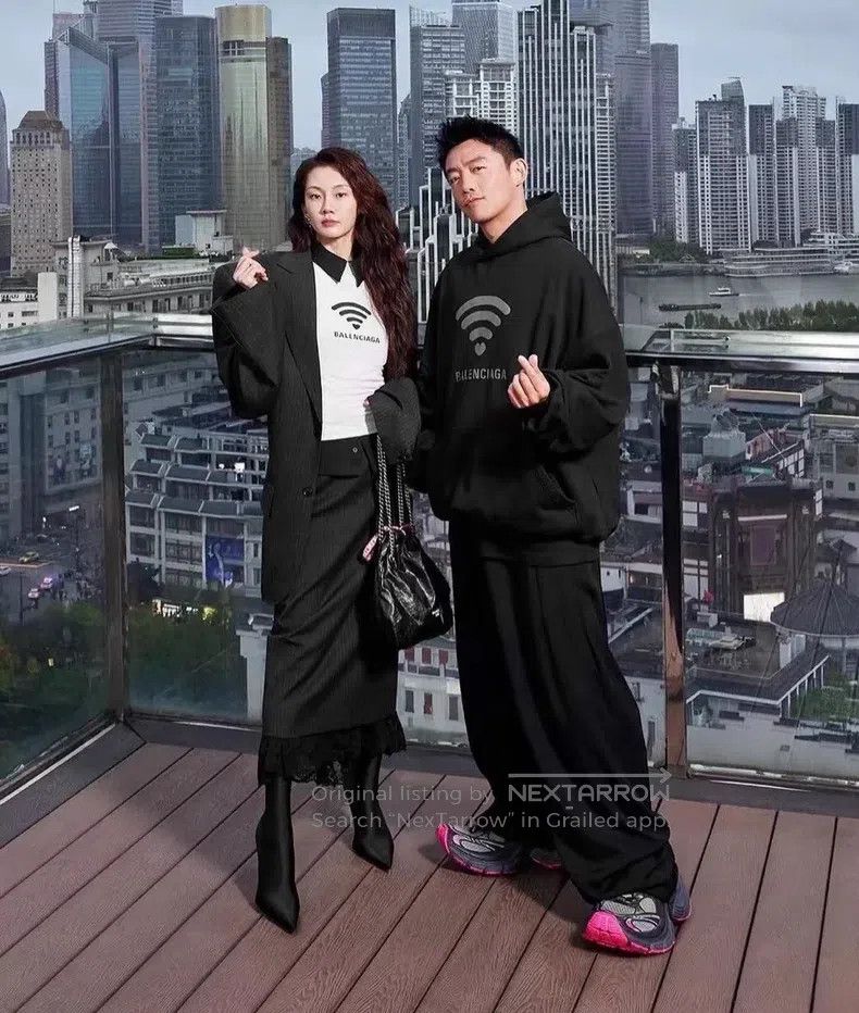 Balenciaga Balenciaga Black Coal Color Men's Sweatshirt Size US S / EU 44-46 / 1 - 8 Thumbnail