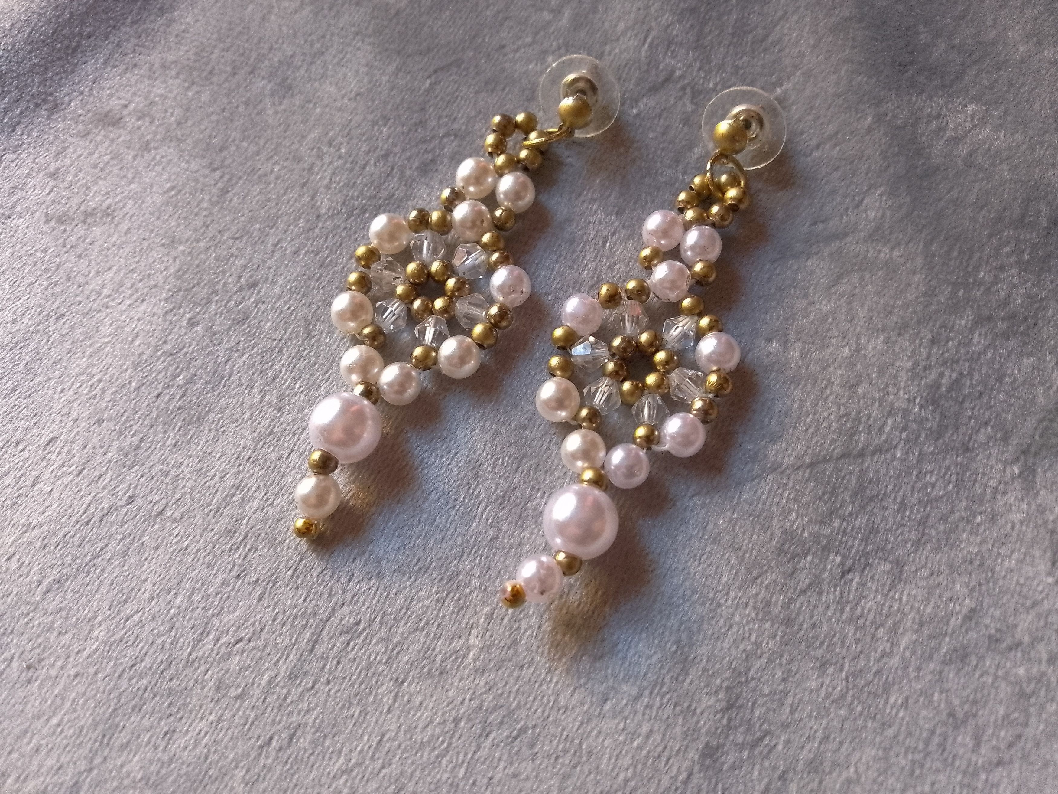 Handmade Necklace Pearls Heart Golden Pattern Crystals Earrings Size ONE SIZE - 4 Thumbnail
