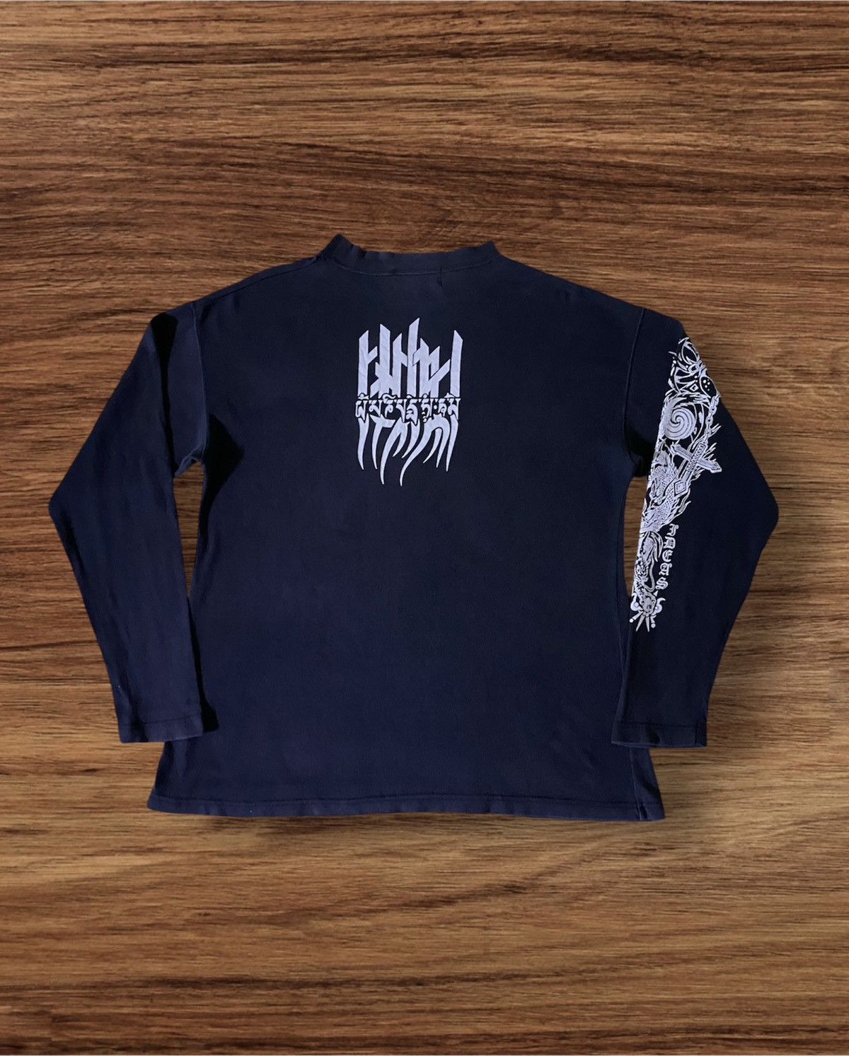Japanese Brand 🔥VERYRARE🔥🔥Vintage Cross Skull Floral Long Sleeve Size US M / EU 48-50 / 2 - 2 Thumbnail