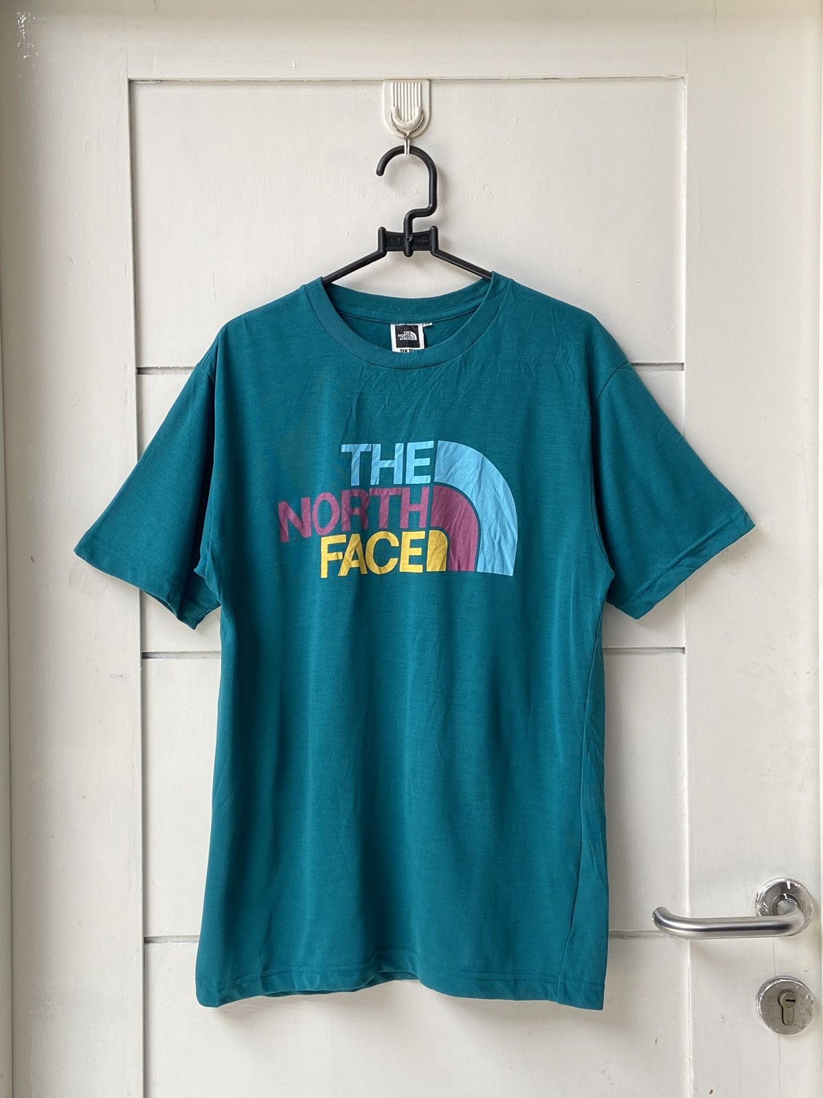 THE NORTH FACE T-shirt