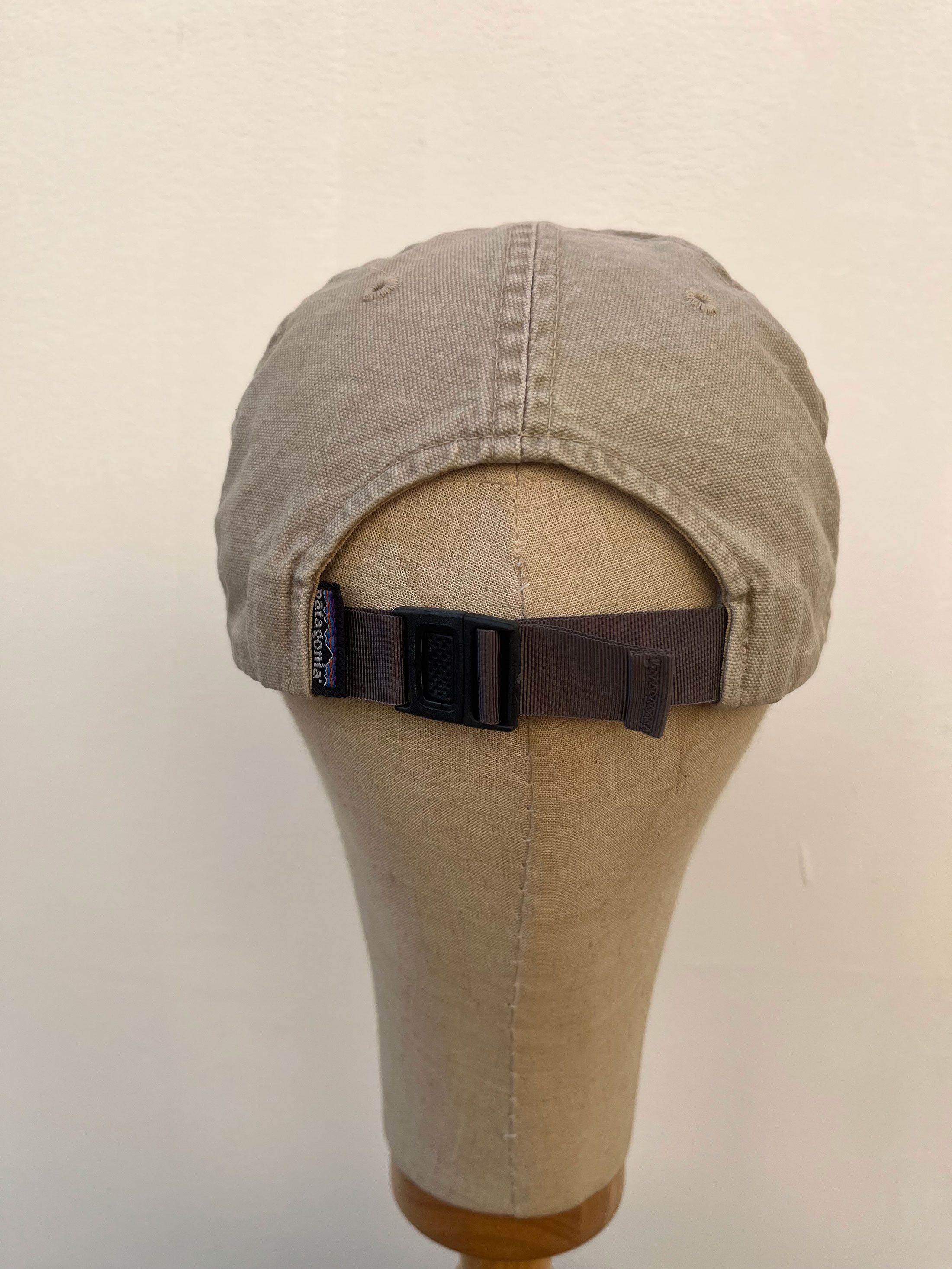 Patagonia VIntage Patagonia Spell Out Cap Headwear Size ONE SIZE - 4 Thumbnail