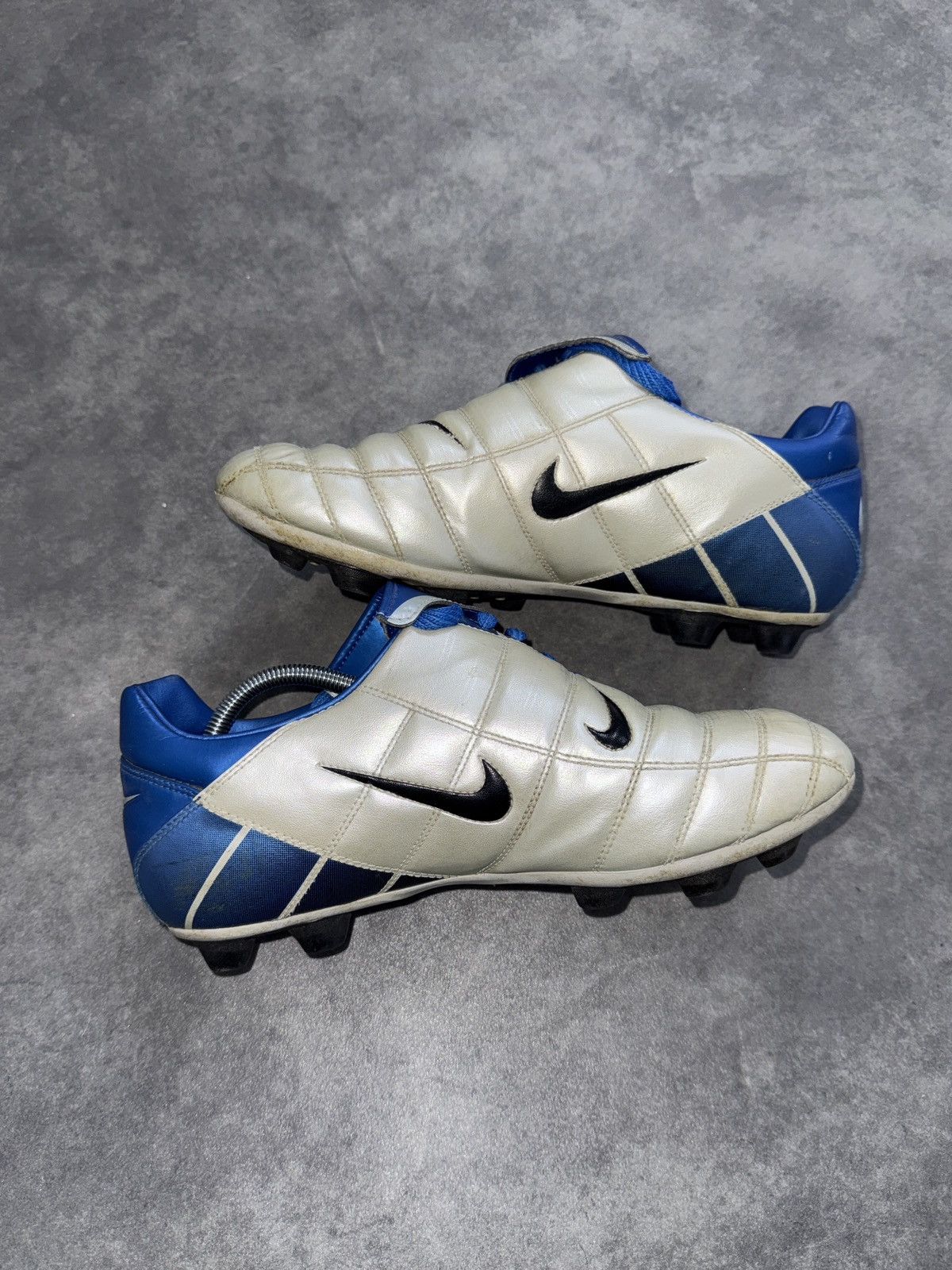 Nike Vintage real leather fooball soccer boots 2003 rare total 90 Size US 8.5 / EU 41-42 - 9 Thumbnail