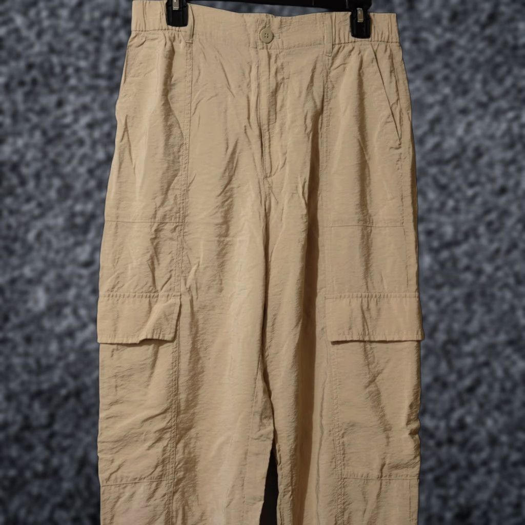 Gap GAP Cargo Pants Beige Lightweight Rayon/Nylon Womens M Tall Pants Size 32" / US 10 / IT 46 - 1 Thumbnail