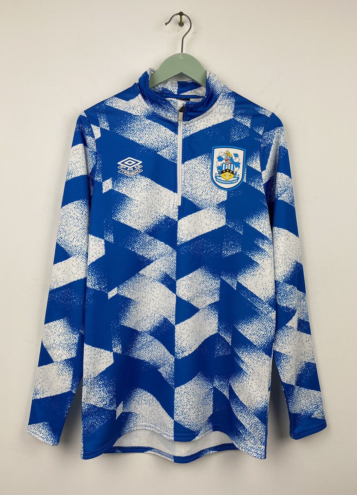 Umbro Huddersfield Town Soccer Jersey Training Top Barcelona PSG Size US S / EU 44-46 / 1 - 1 Thumbnail
