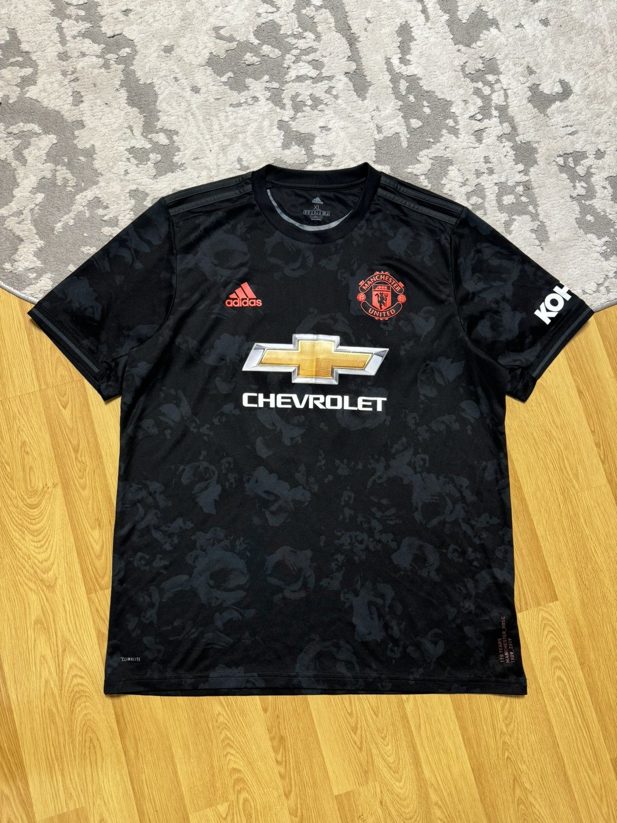 Adidas Soccer jersey Manchester United 18 B. Fernandes rare size XL Size US XL / EU 56 / 4 - 3 Thumbnail