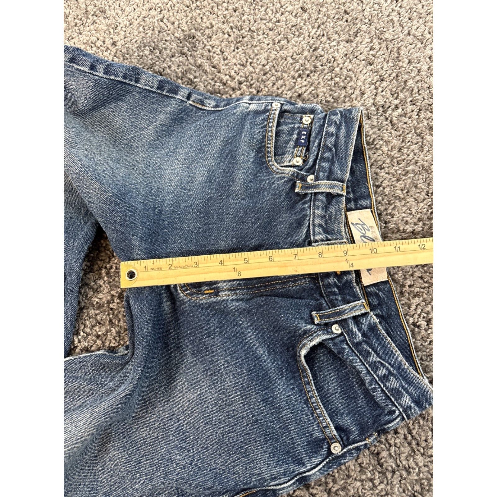 Express VINTAGE Express Jeans Womens 26x30 Stonewash Blue Med Wash Frayed 90s Mens/ Womens? Size 26" / US 2 / IT 38 - 5 Thumbnail